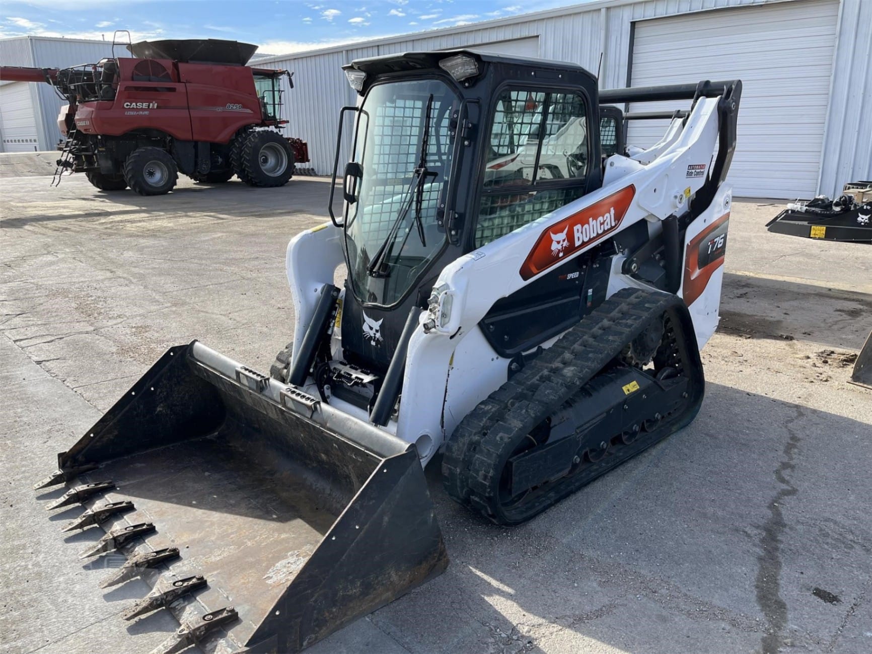 2021 Bobcat T76 Track Loaders for sale in York, NE - listing photo 2 of 8