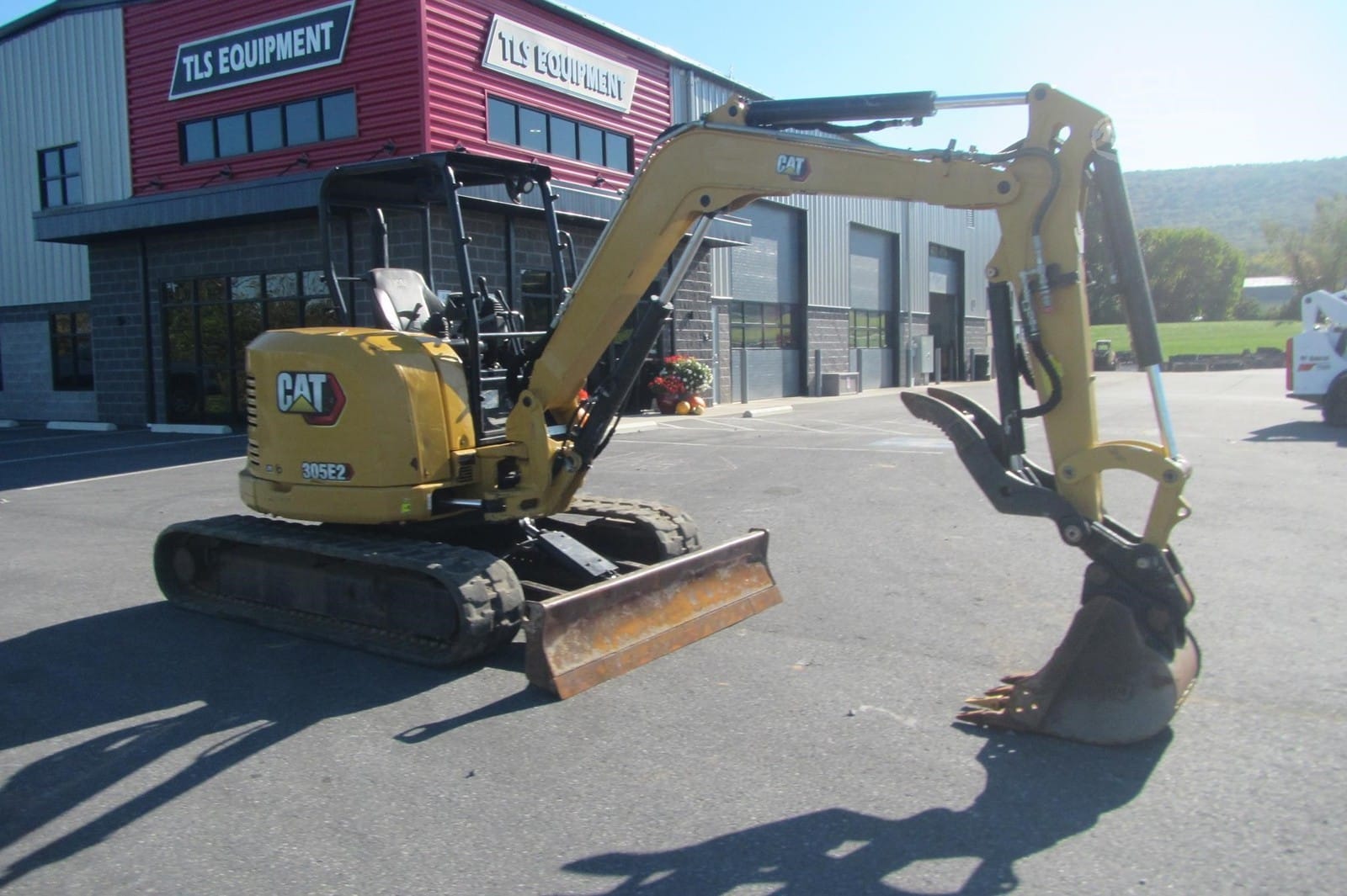 2021 Caterpillar 305E2 CR Excavators for sale in Newmanstown, PA - listing photo 3 of 6