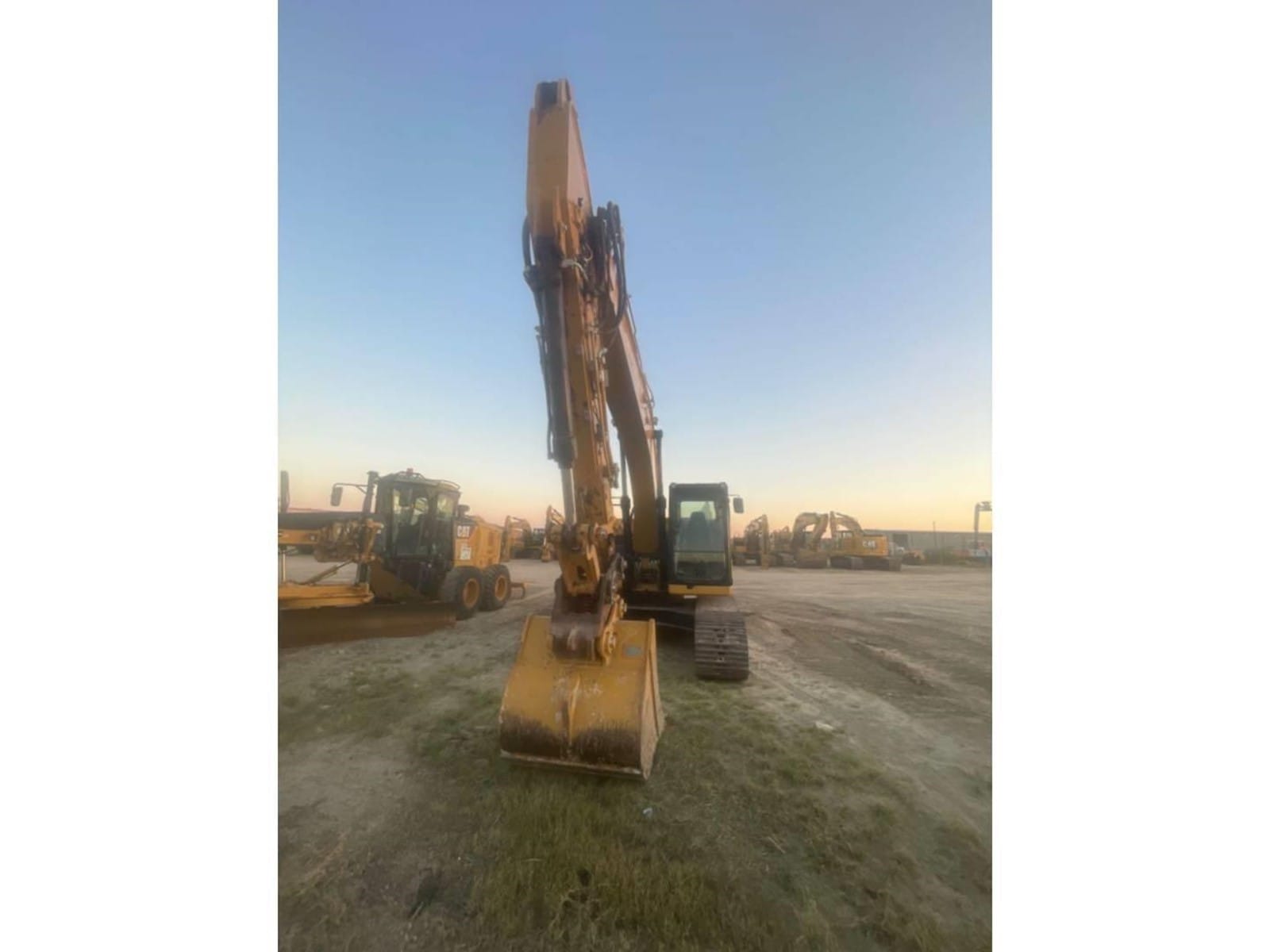 2021 Caterpillar 320 Excavators for sale in San Antonio, TX - listing photo 3 of 7
