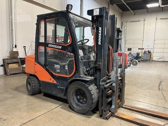 2021 Doosan D35C-7 Telehandlers Forklifts for sale in Batavia, IL - listing photo 2 of 8