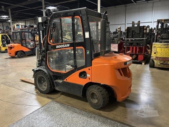 2021 Doosan D35C-7 Telehandlers Forklifts for sale in Batavia, IL - listing photo 5 of 8