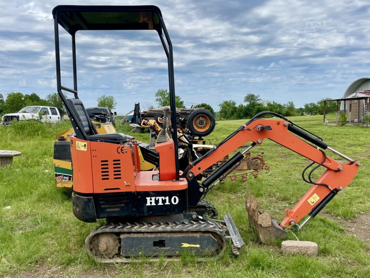 2021 Hightop HT10 Excavators for sale in Broken Arrow, OK - listing photo 2 of 8