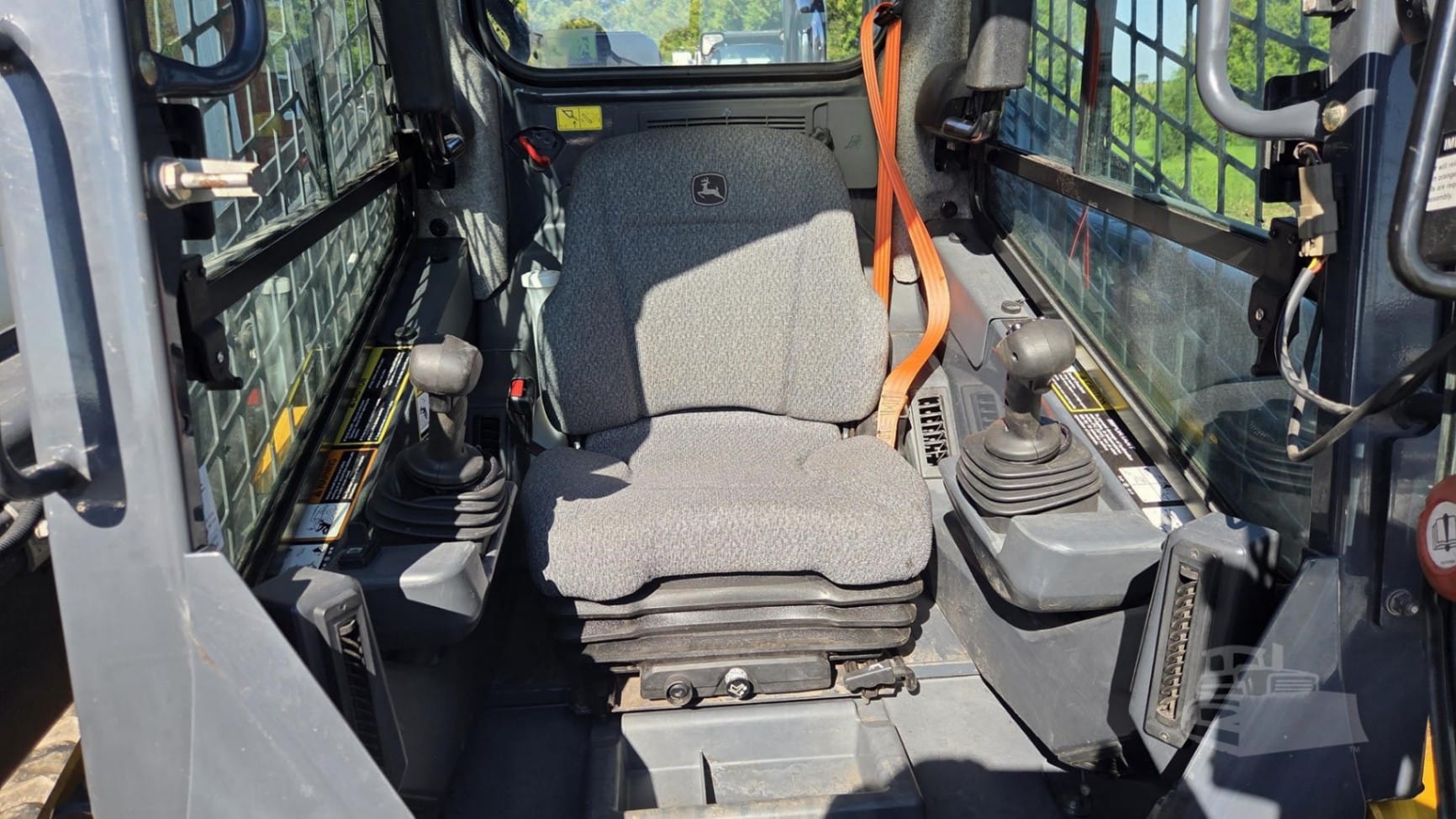 2021 John Deere 325G Track Loaders for sale in Orchard, IA - listing photo 6 of 10