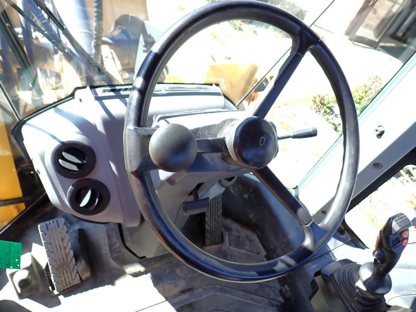 2021 John Deere 544 P-Tier Wheel Loaders for sale in Phillipston, MA - listing photo 9 of 10