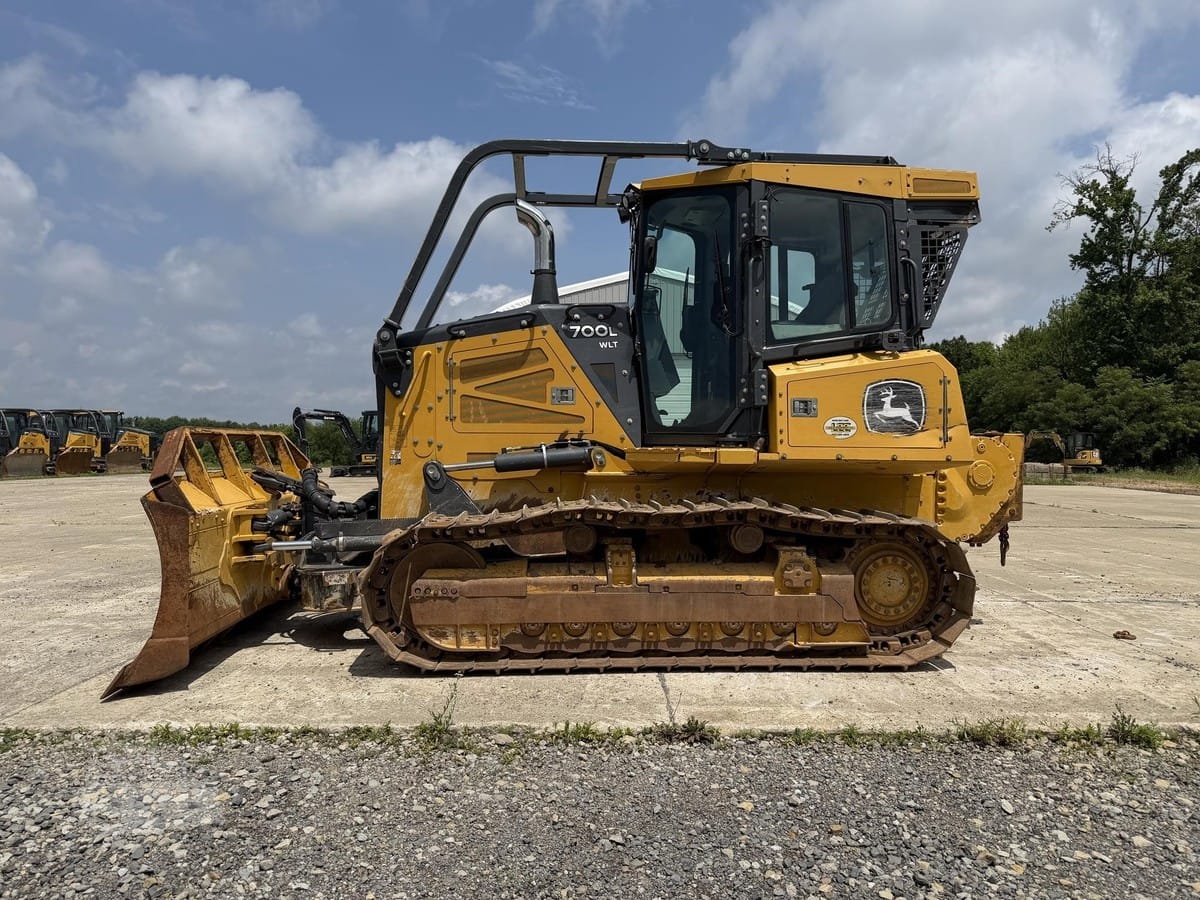 2021 John Deere 700L Dozers for sale in Sugarcreek, OH - primary listing photo of 8