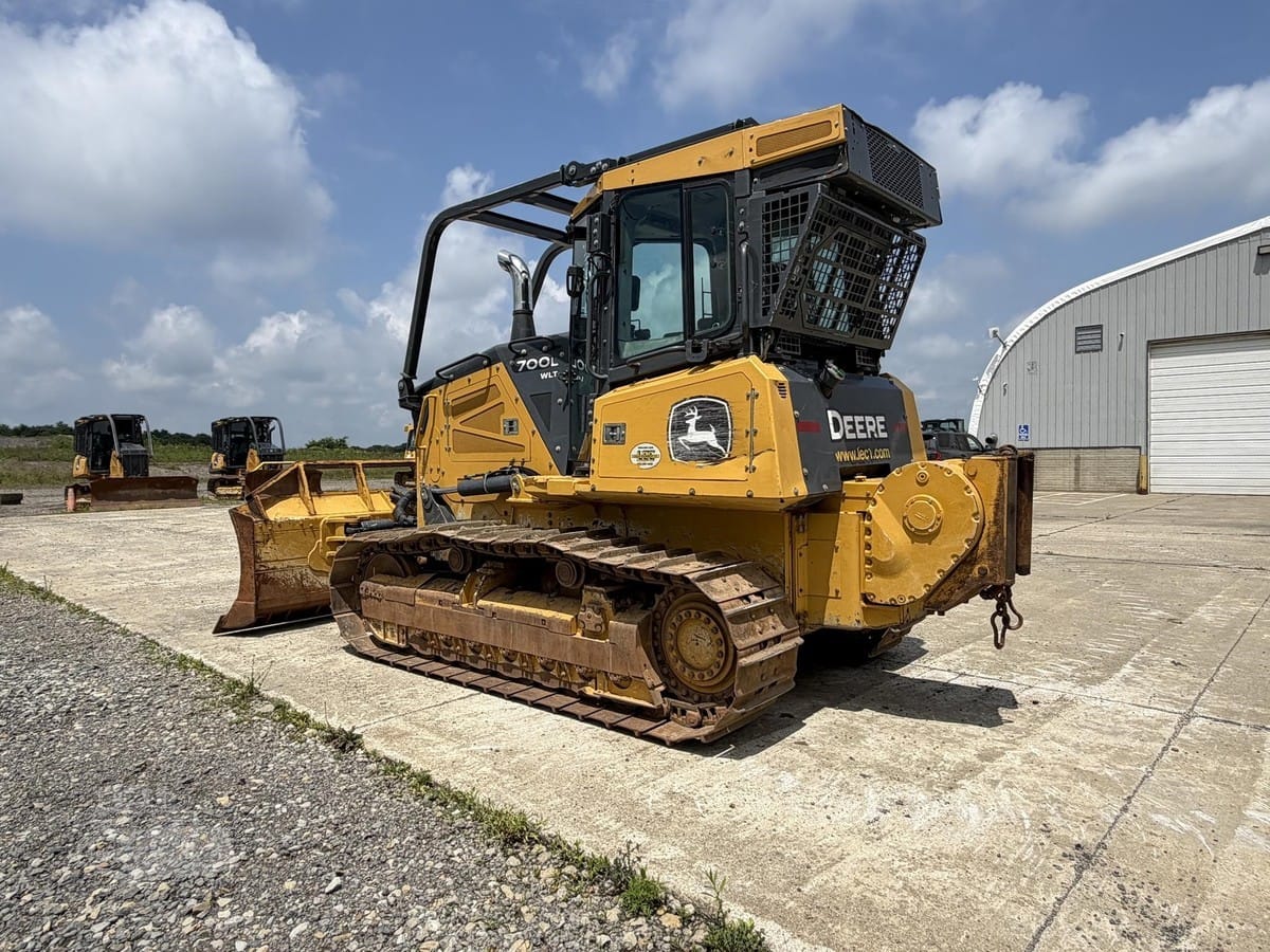 2021 John Deere 700L Dozers for sale in Sugarcreek, OH - listing photo 3 of 8