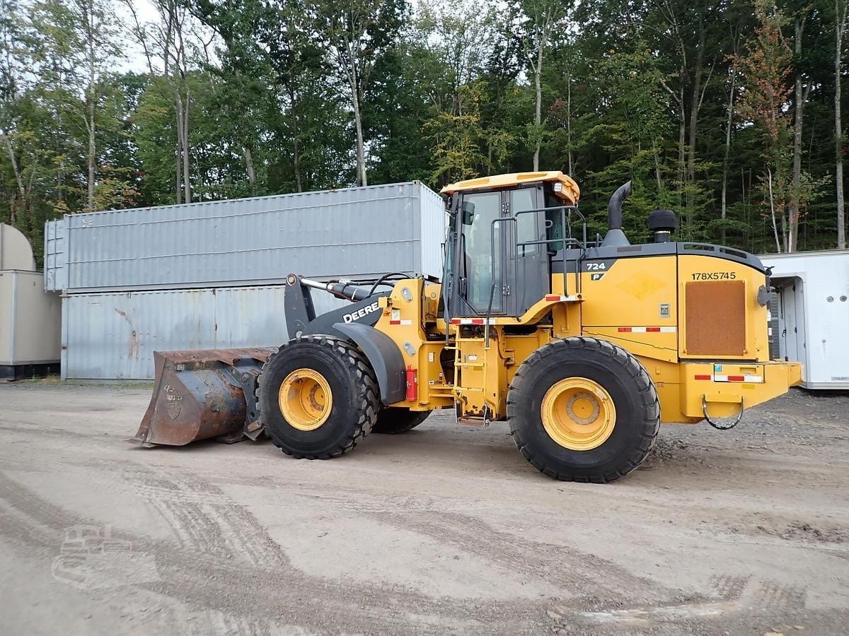 2021 John Deere 724 P-Tier Wheel Loaders for sale in Carbondale, PA - listing photo 4 of 8