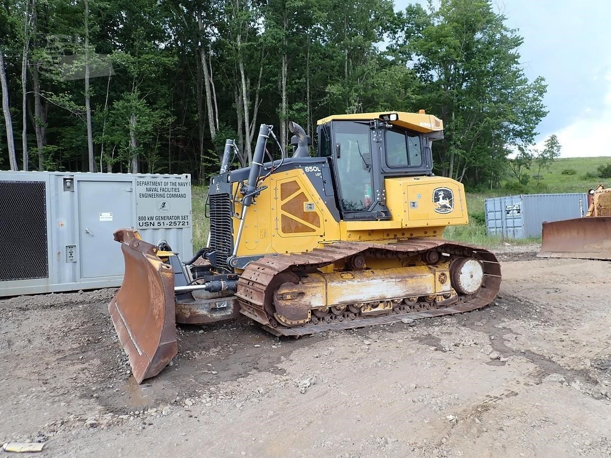 2021 John Deere 850L LGP Dozers for sale in Carbondale, PA - primary listing photo of 8