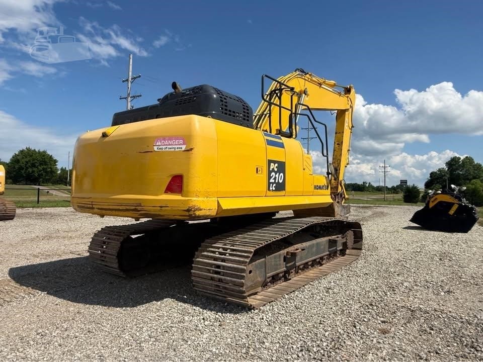 2021 Komatsu PC210LC-11 Excavators for sale in Wewoka, OK - listing photo 5 of 8