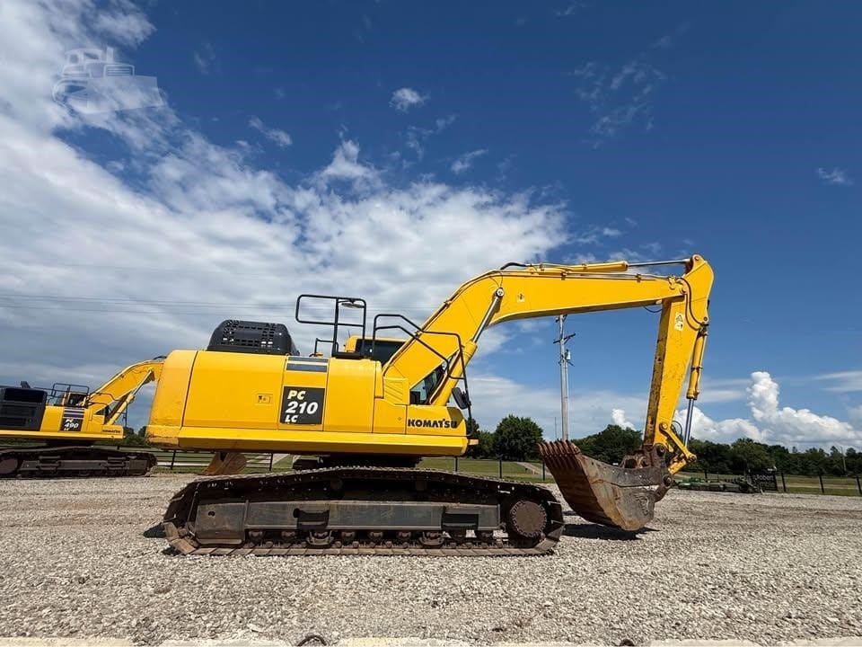 2021 Komatsu PC210LC-11 Excavators for sale in Wewoka, OK - listing photo 7 of 8