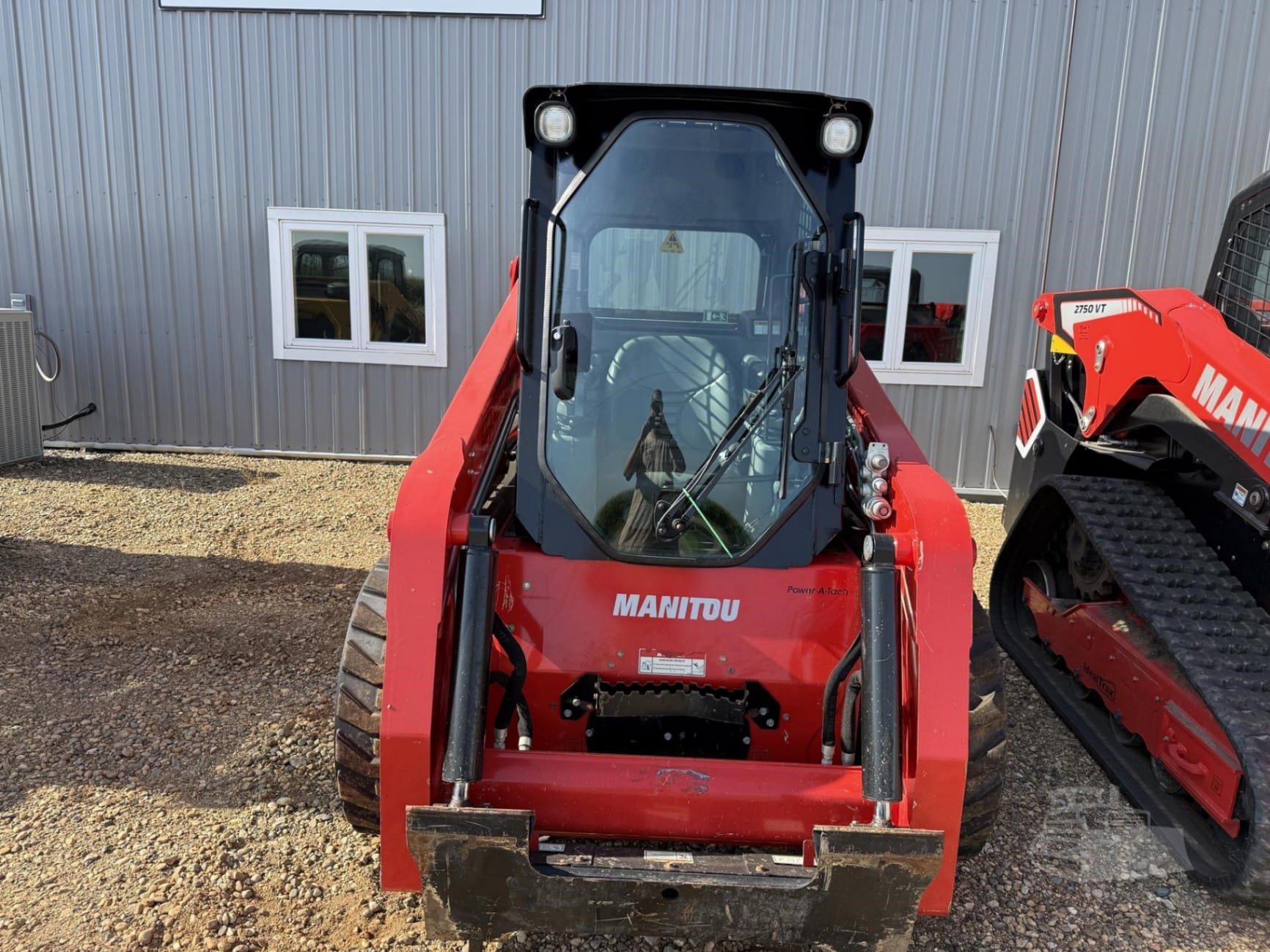 2021 Manitou 2200R Skid Steer Loaders for sale in Hull, IA - listing photo 3 of 11