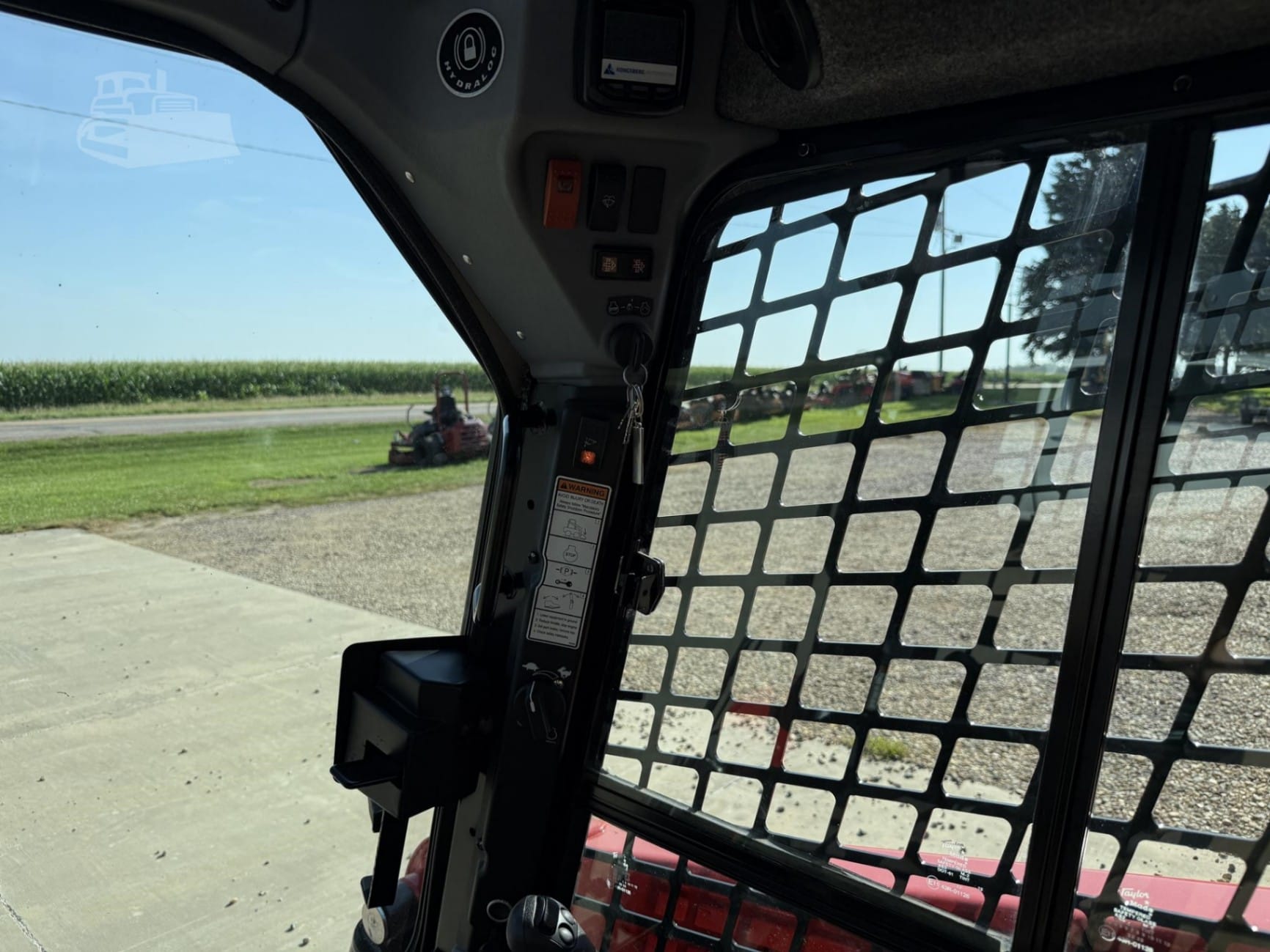 2021 Manitou 2200R Skid Steer Loaders for sale in Hull, IA - listing photo 9 of 11