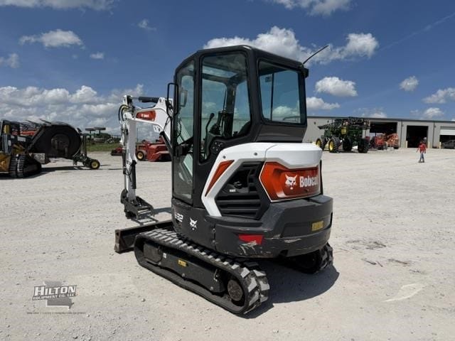 2022 Bobcat E32i Excavators for sale in Gallatin, MO - listing photo 3 of 8