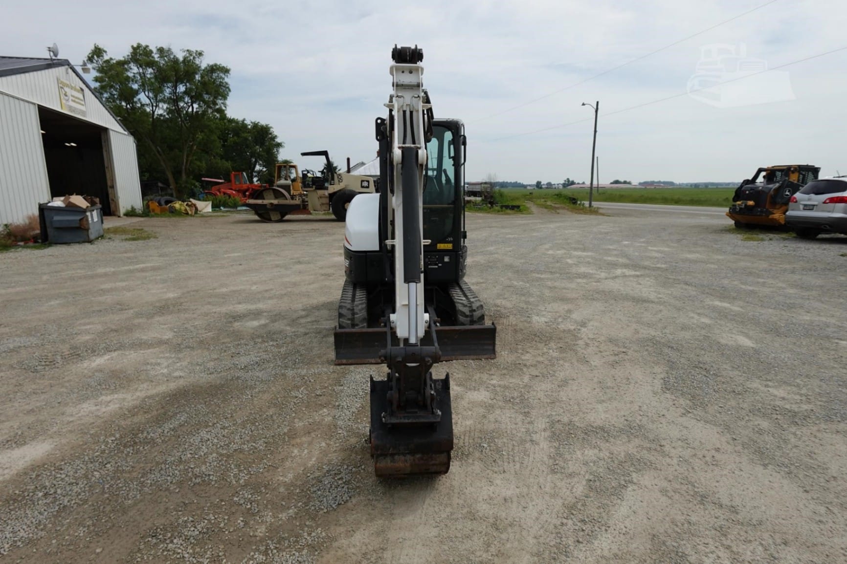 2022 Bobcat E32R2 Excavators for sale in Versailles, OH - listing photo 3 of 8