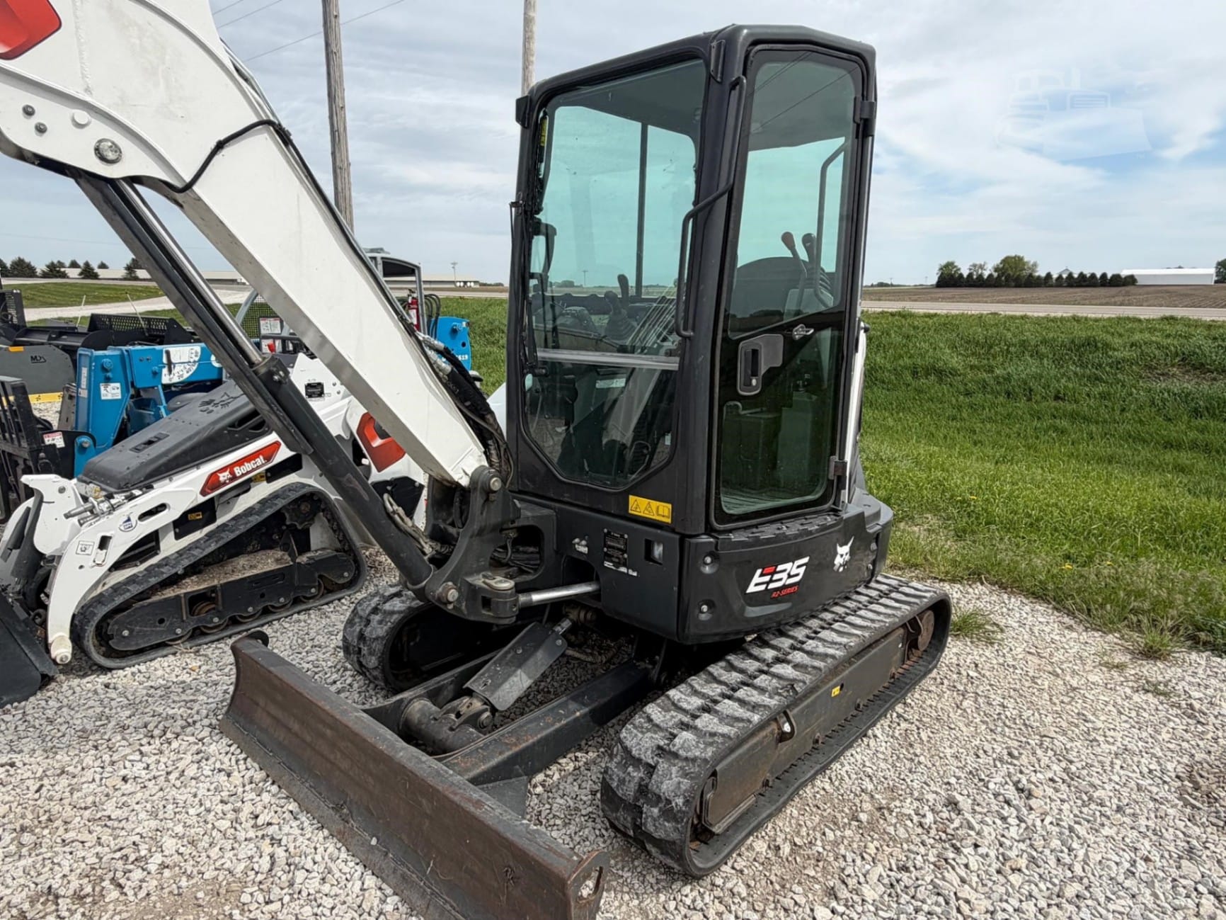 2022 Bobcat E35R2 Excavators for sale in Bancroft, IA - listing photo 5 of 8
