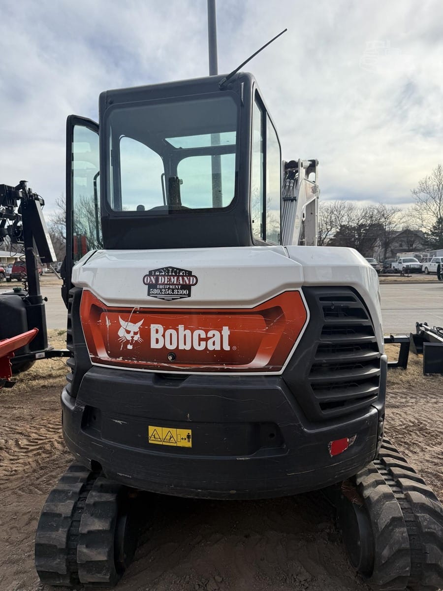 2022 Bobcat E42R2 Excavators for sale in Woodward, OK - primary listing photo of 8