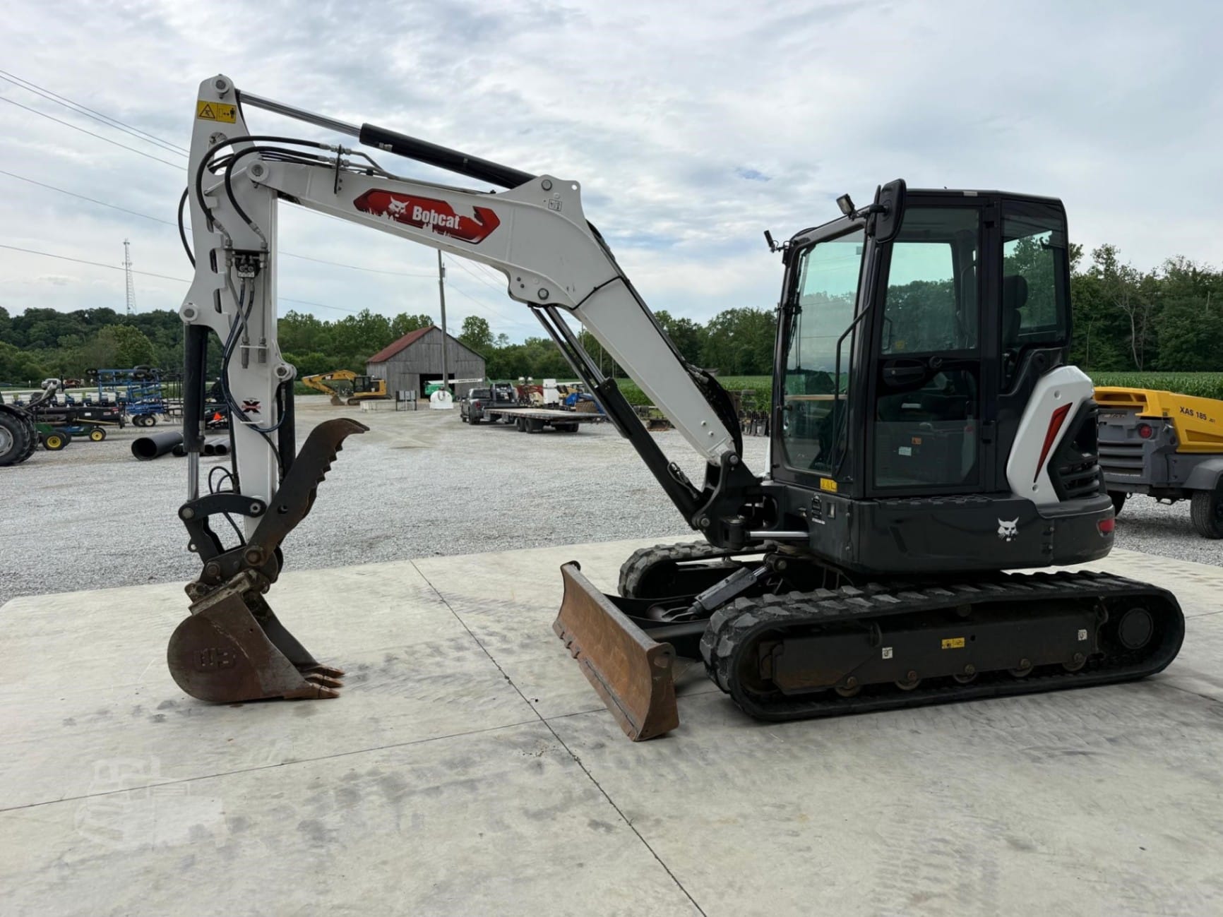 2022 Bobcat E60 Excavators for sale in Georgetown, OH - listing photo 3 of 8