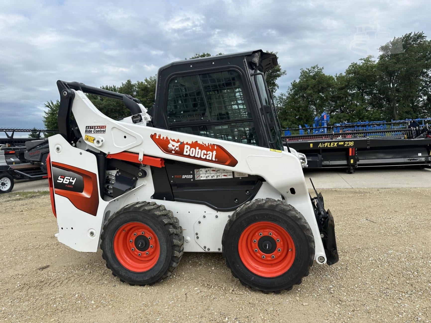 2022 Bobcat S64 Skid Steer Loaders for sale in Farley, IA - listing photo 2 of 8