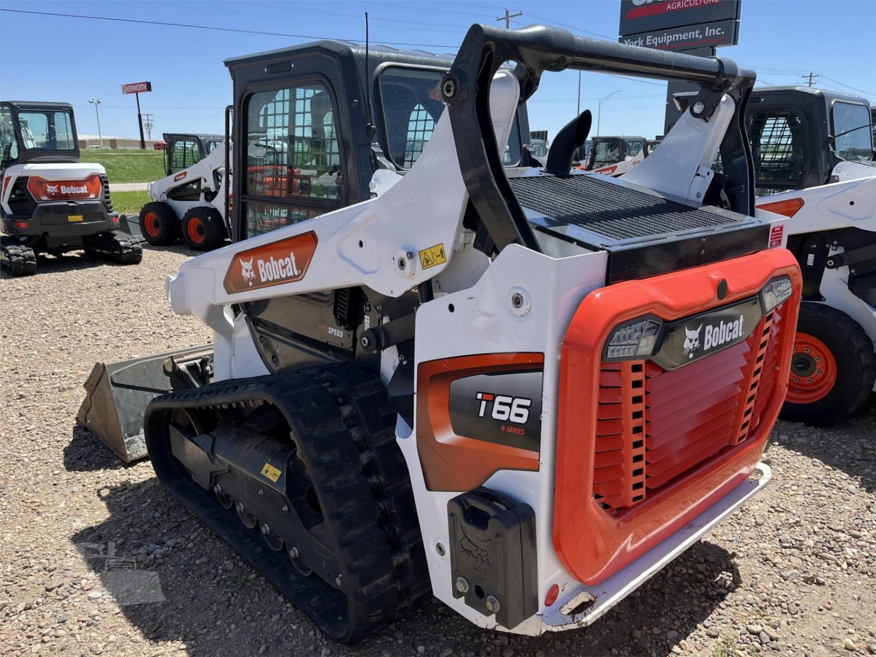2022 Bobcat T66 Track Loaders for sale in York, NE - listing photo 4 of 8
