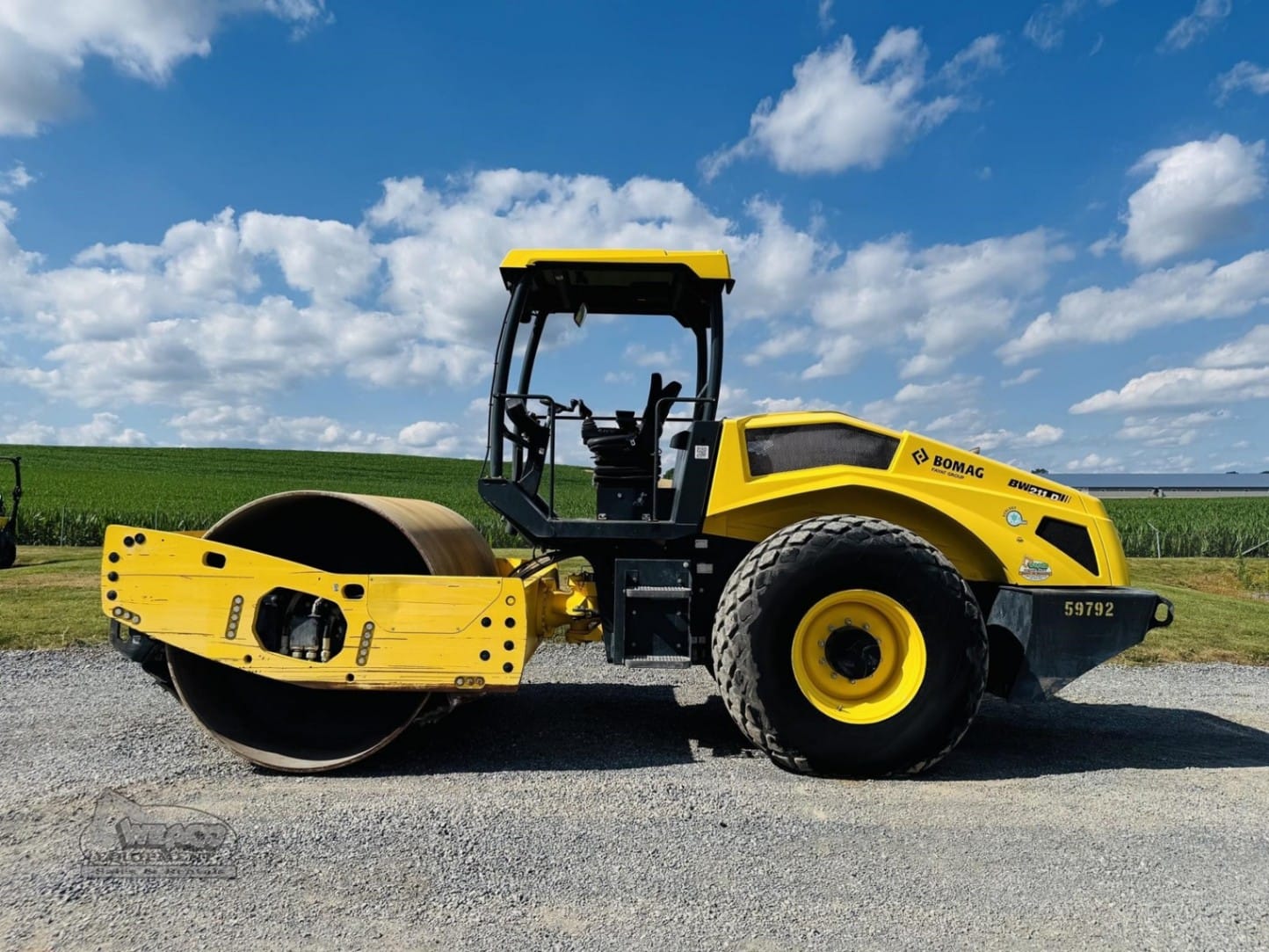 2022 BOMAG BW 211 D-5 Smooth Drum Rollers for sale in Womelsdorf, PA - primary listing photo of 8