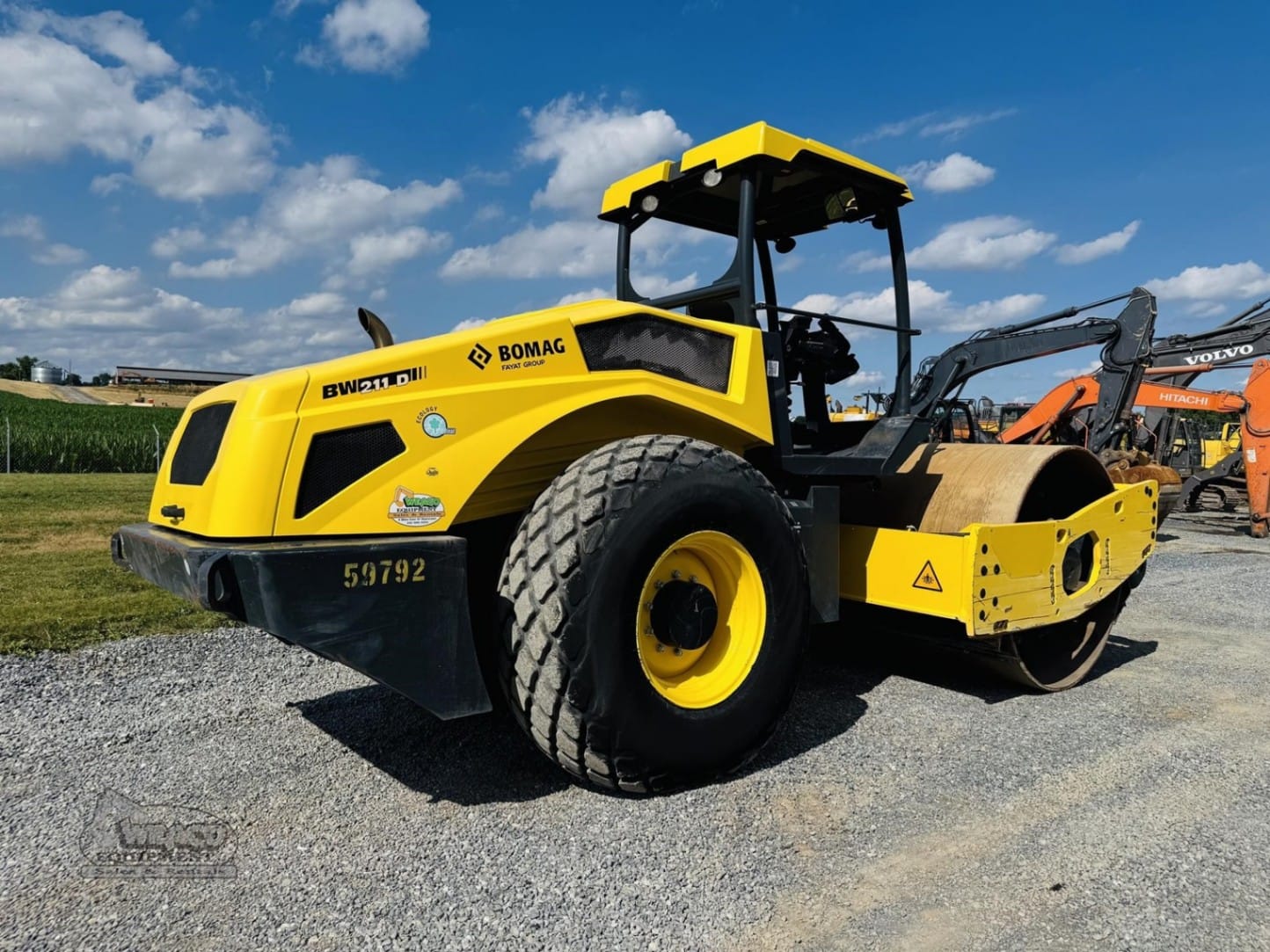 2022 BOMAG BW 211 D-5 Smooth Drum Rollers for sale in Womelsdorf, PA - listing photo 6 of 8