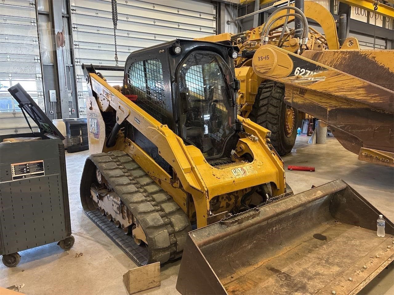 2022 Caterpillar 289D3 Skid-Steer Loaders for Sale in San Antonio, Tx | Ex-Rental Fleet - View 2