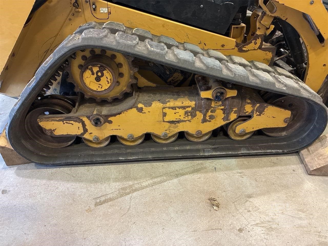 2022 Caterpillar 289D3 Skid-Steer Loaders for Sale in San Antonio, Tx | Ex-Rental Fleet - View 6