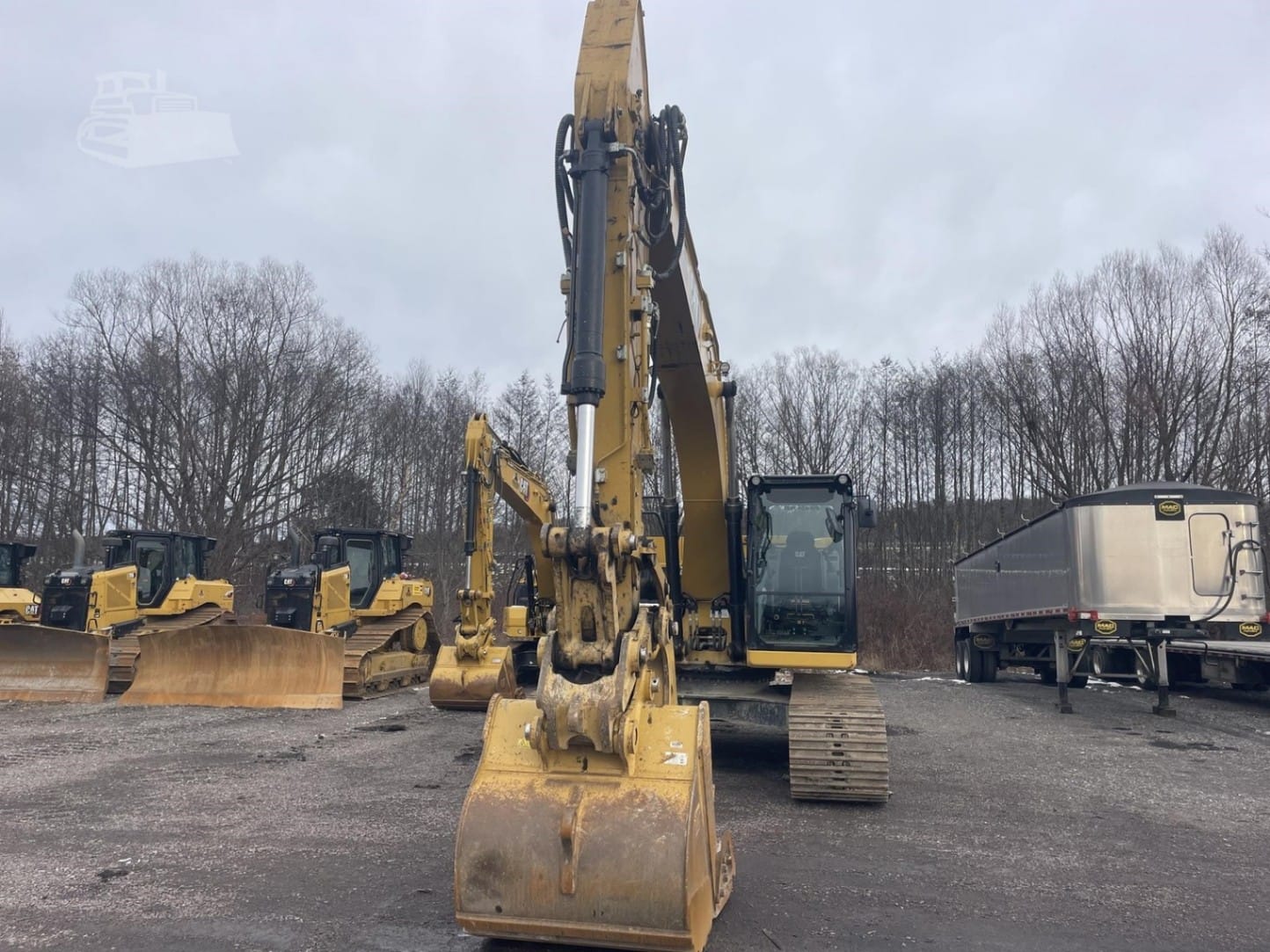 2022 Caterpillar 320 Excavators for sale in Meyersdale, PA - listing photo 3 of 7