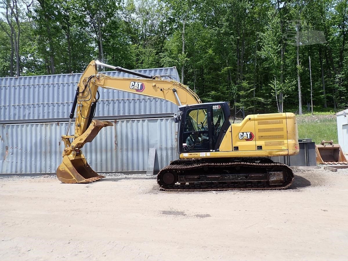 2022 Caterpillar 323 Excavators for sale in Carbondale, PA - listing photo 2 of 8