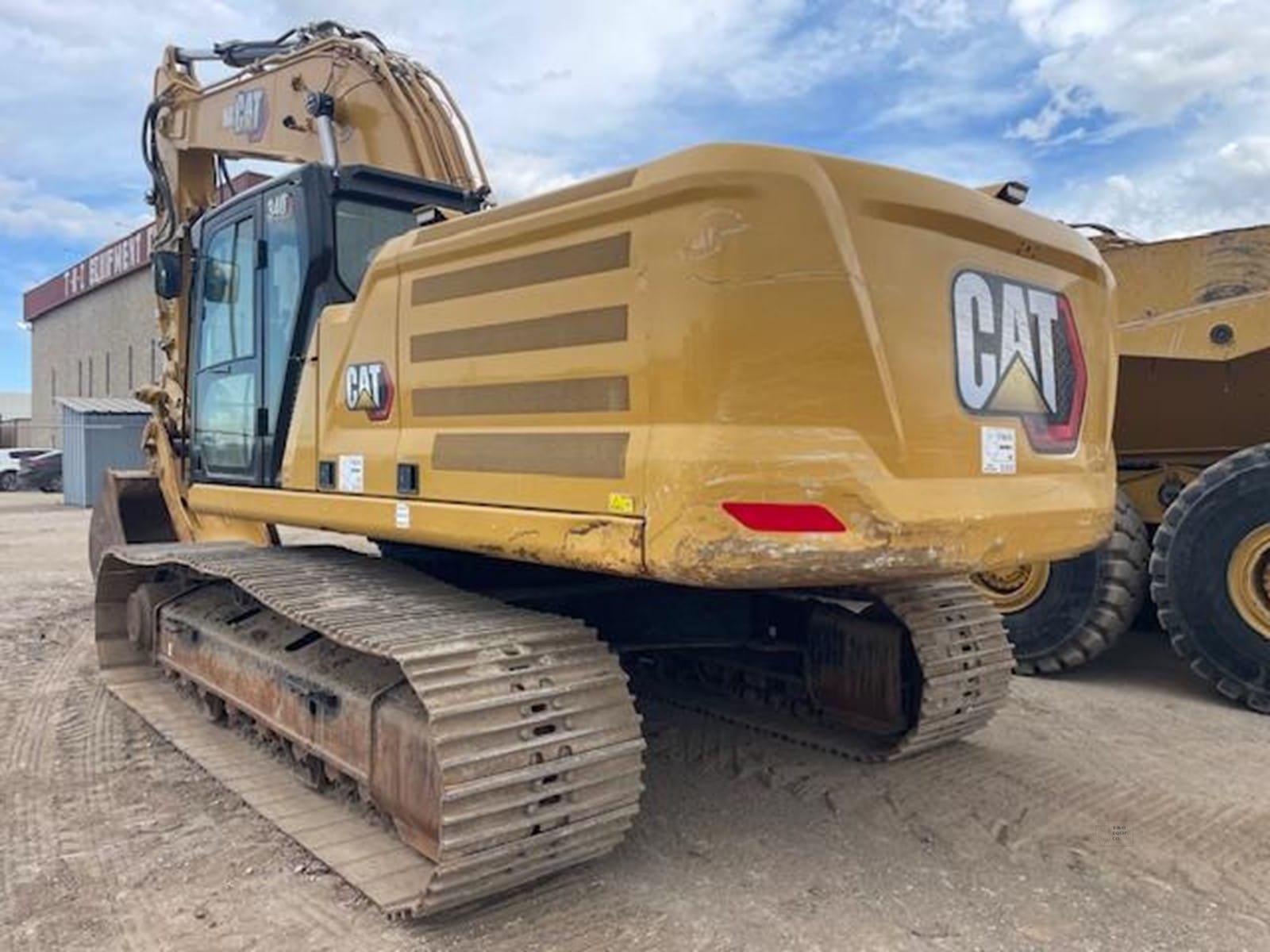 2022 Caterpillar 340 Excavators for sale in Grand Prairie, TX - listing photo 4 of 6