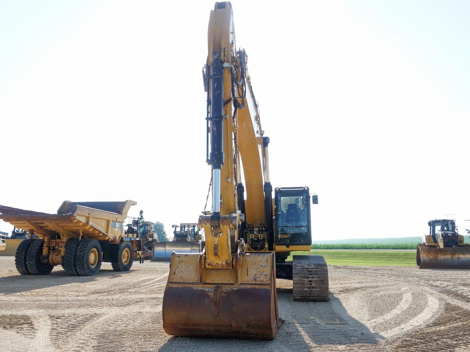 2022 Caterpillar 349 Excavators for sale in Bellevue, IA - listing photo 7 of 8