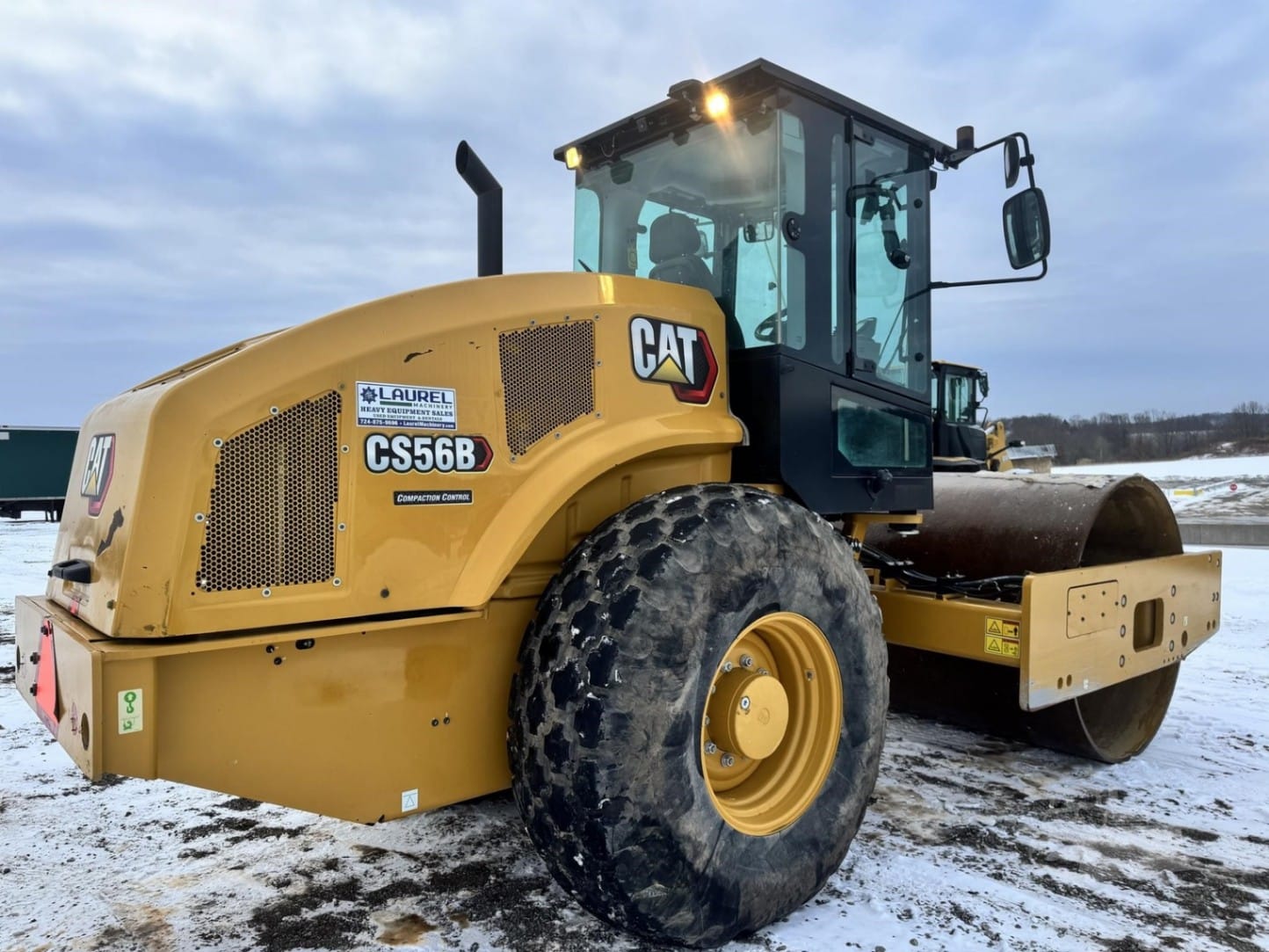 2022 Caterpillar CS56B Smooth Drum Rollers for sale in Blairsville, PA - listing photo 2 of 8