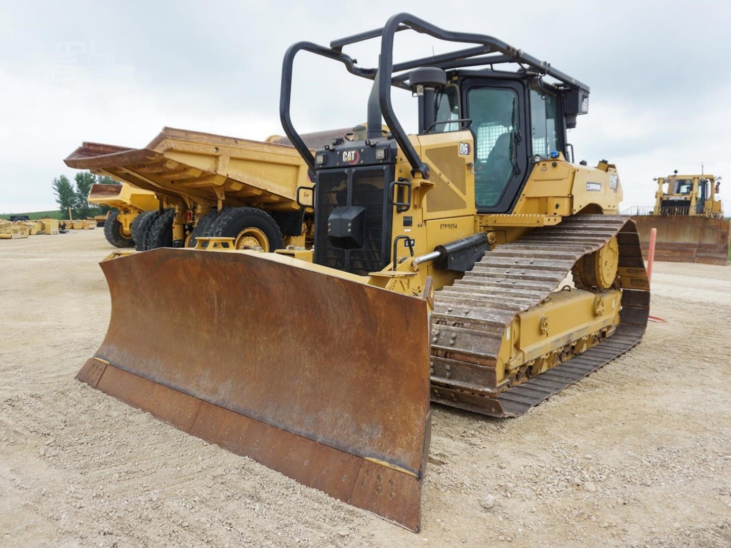 2022 Caterpillar D6 LGP Dozers for sale in Bellevue, IA - listing photo 4 of 8