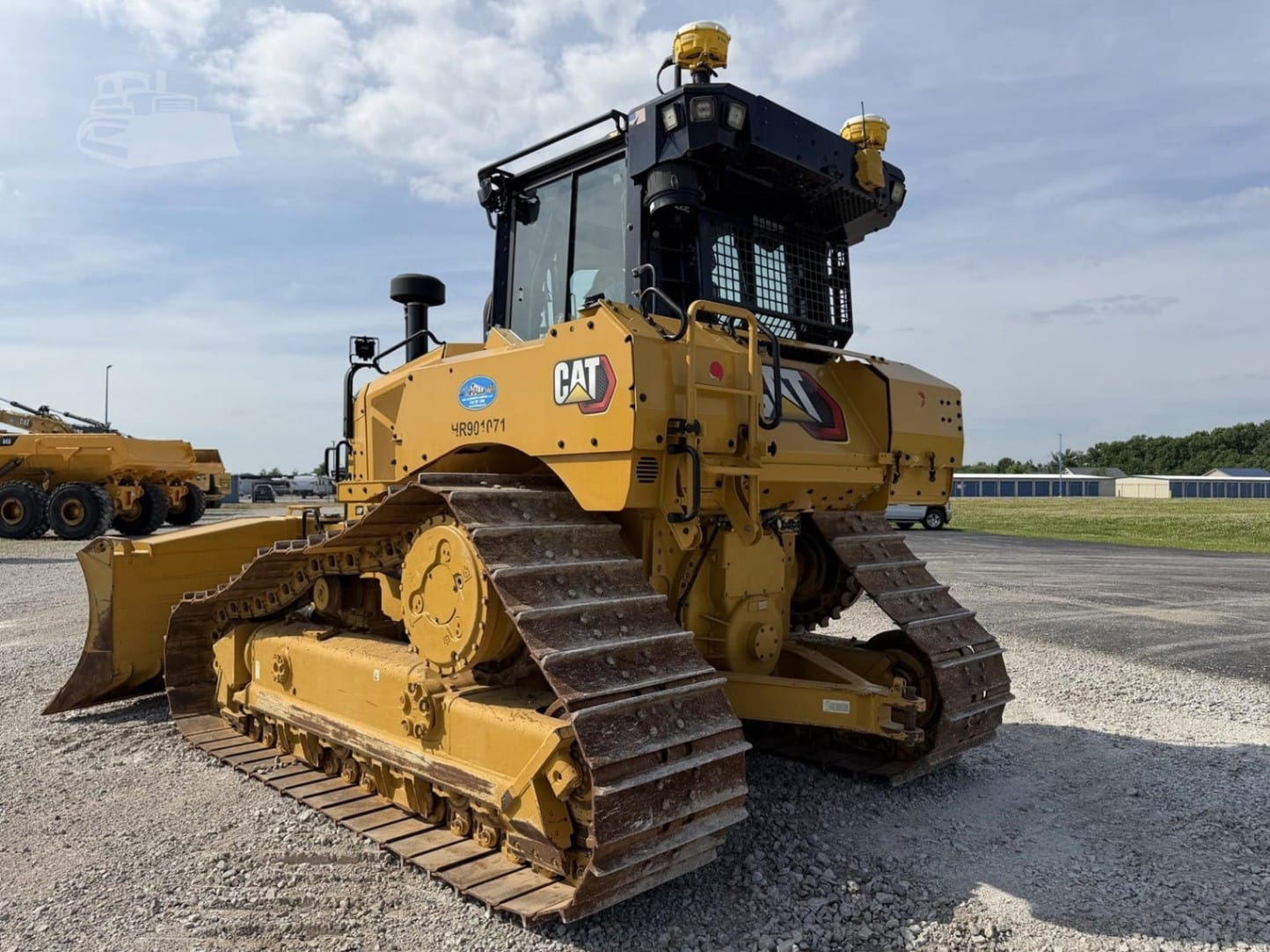 2022 Caterpillar D6 LGP Dozers for sale in Pontoon Beach, IL - listing photo 3 of 8