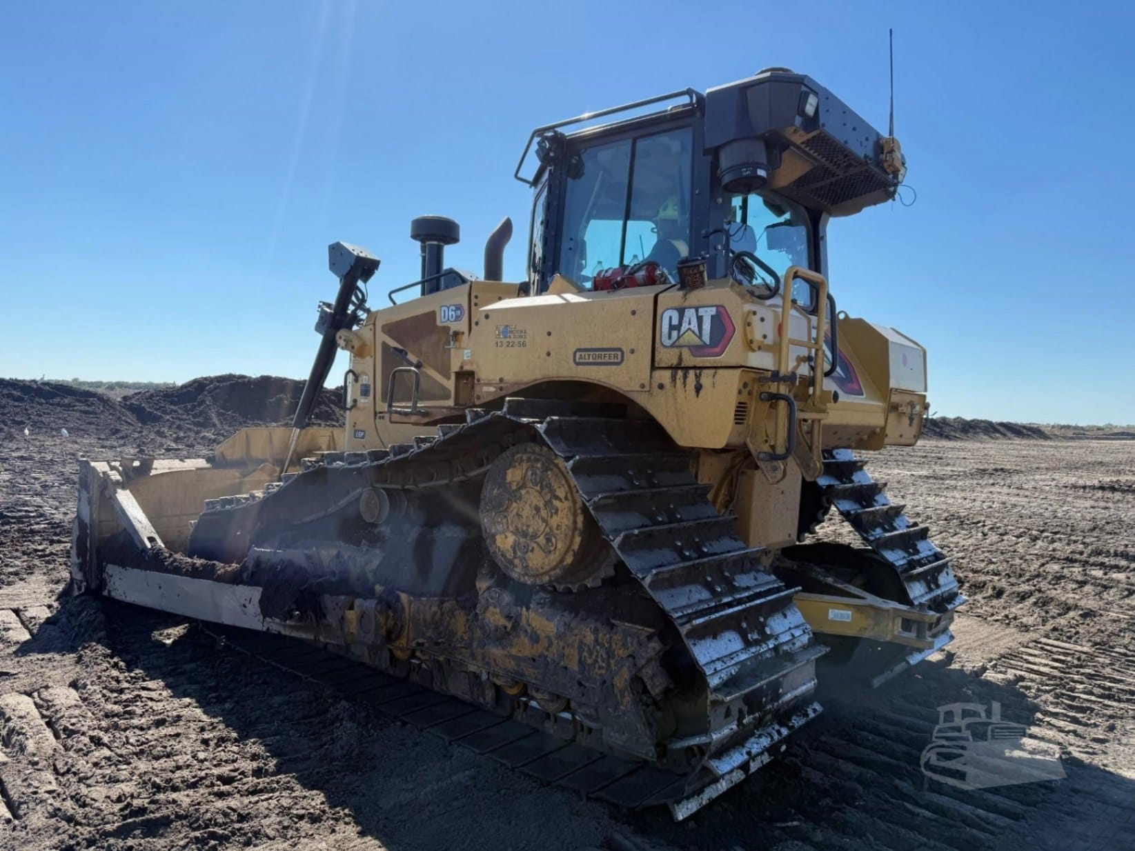 2022 Caterpillar D6 XE LGP Dozers for sale in Elkader, IA - listing photo 2 of 8