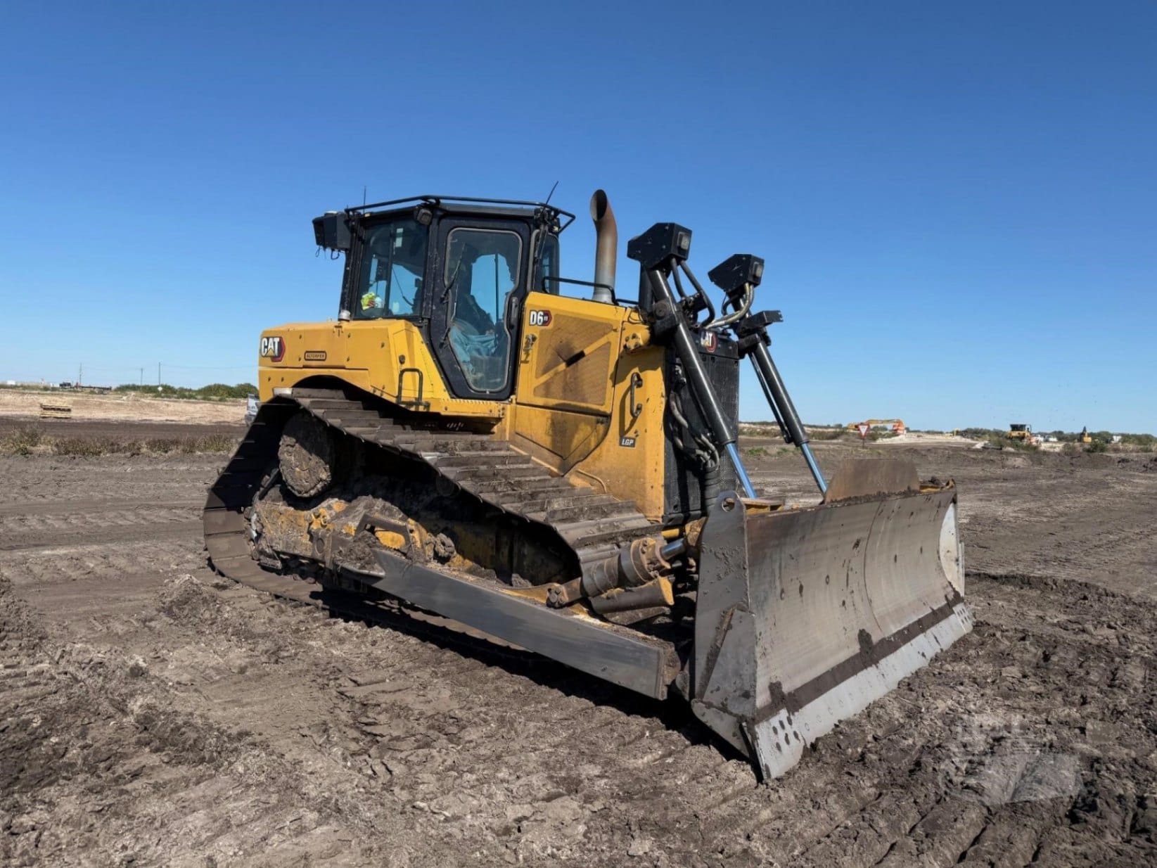 2022 Caterpillar D6 XE LGP Dozers for sale in Elkader, IA - listing photo 6 of 8