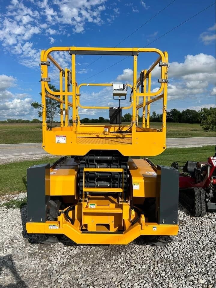 2022 Haulotte Compact 3368RT Scissor Lift Rough Terrain for sale in Mount Ayr, IA - listing photo 4 of 6