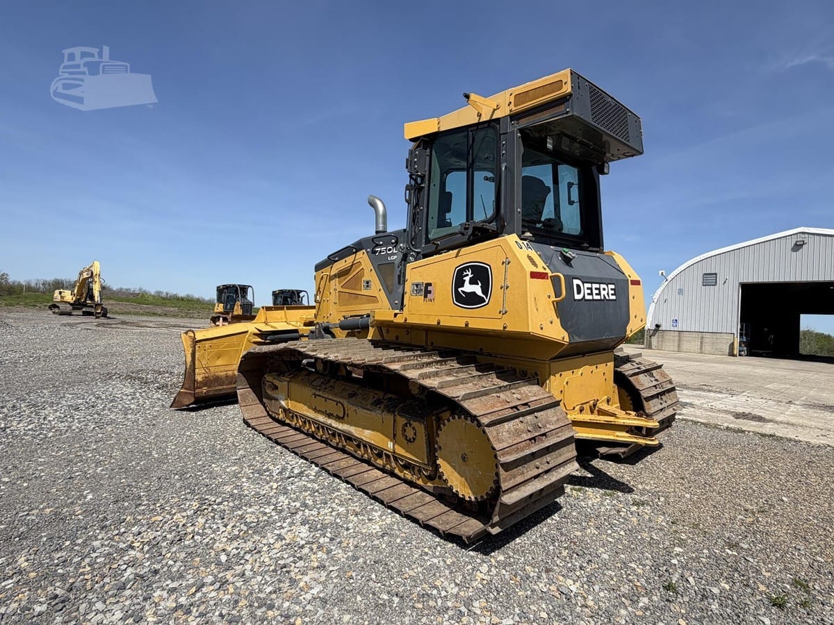 2022 John Deere 750L Dozers for sale in Sugarcreek, OH - listing photo 3 of 8