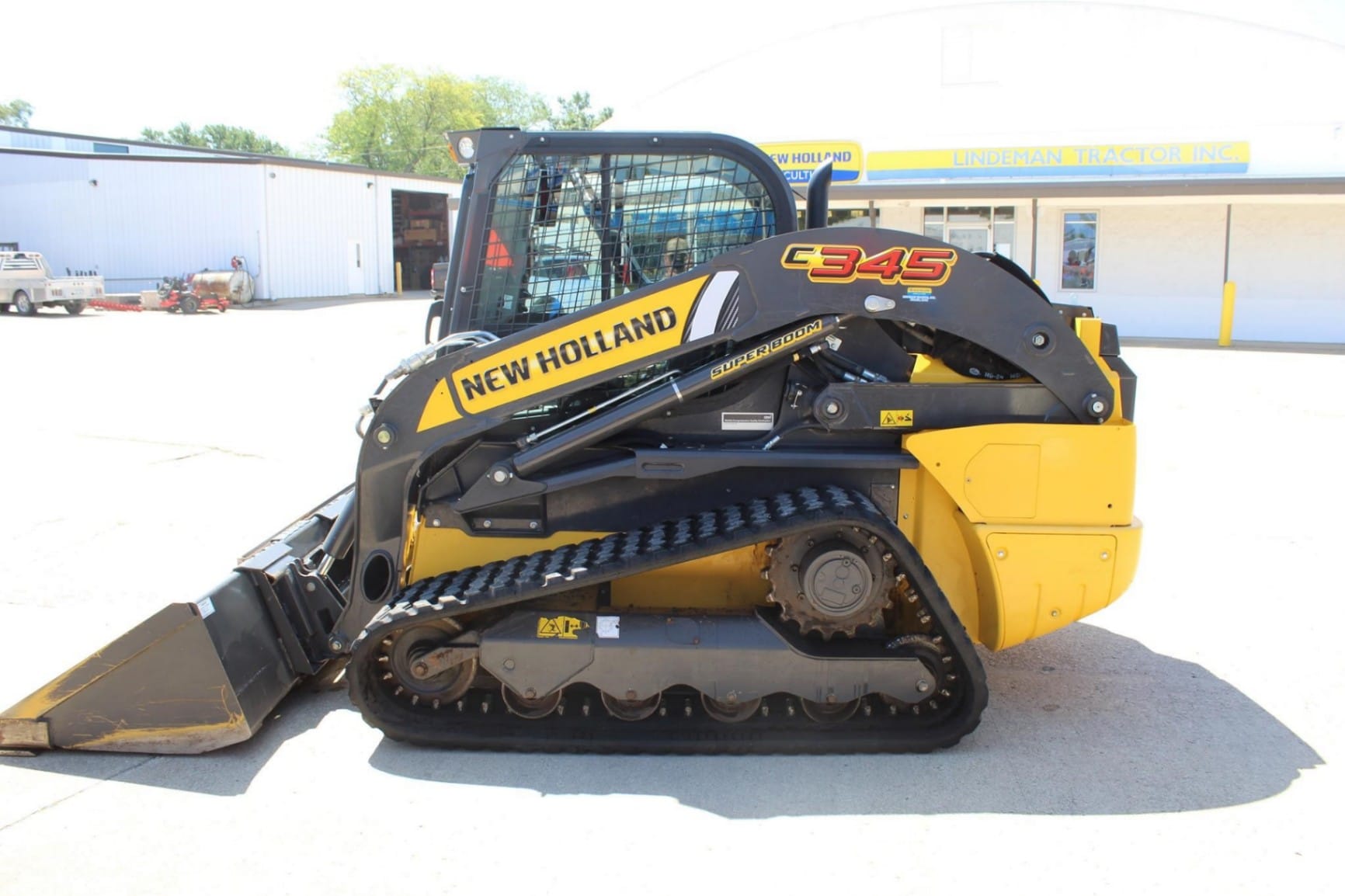 2022 New Holland C345 Track Loaders for sale in Atlantic, IA - listing photo 2 of 10