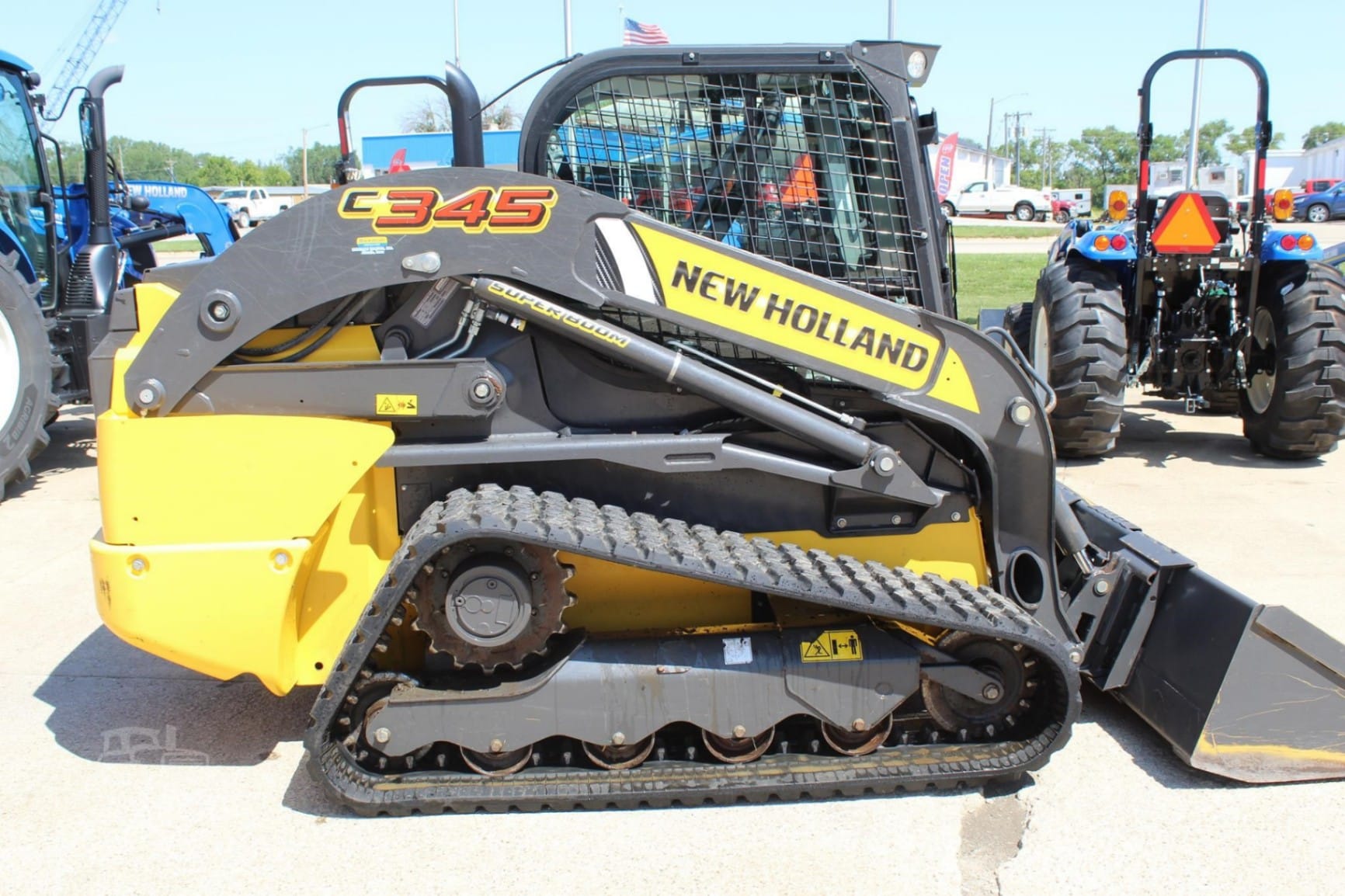 2022 New Holland C345 Track Loaders for sale in Atlantic, IA - listing photo 3 of 10