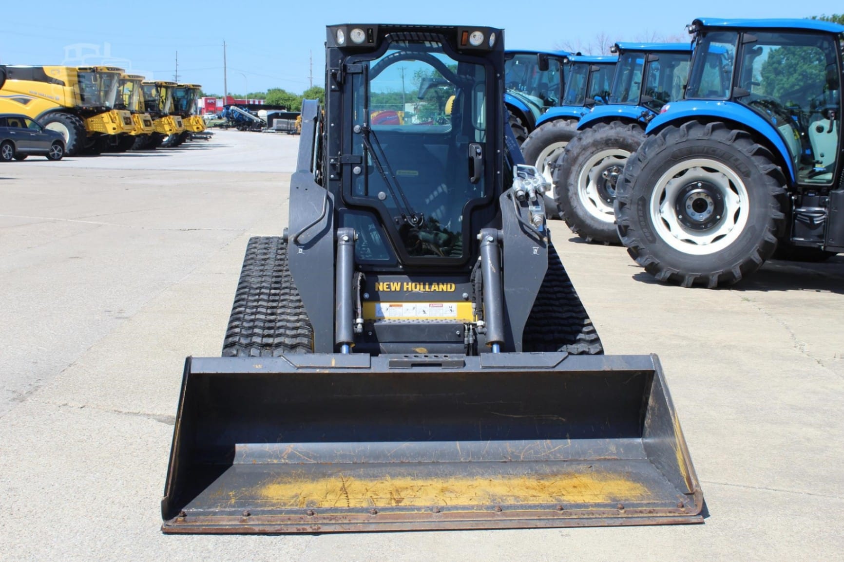 2022 New Holland C345 Track Loaders for sale in Atlantic, IA - listing photo 4 of 10