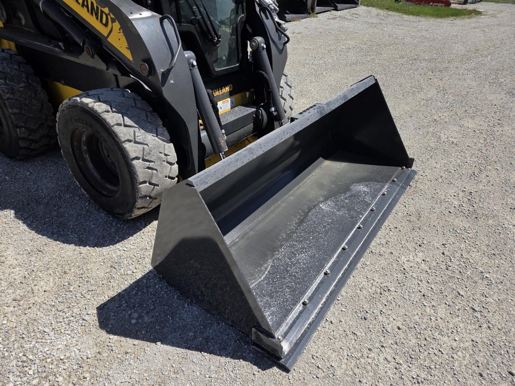 2022 New Holland L328 Skid Steer Loaders for sale in West Union, IA - listing photo 5 of 8