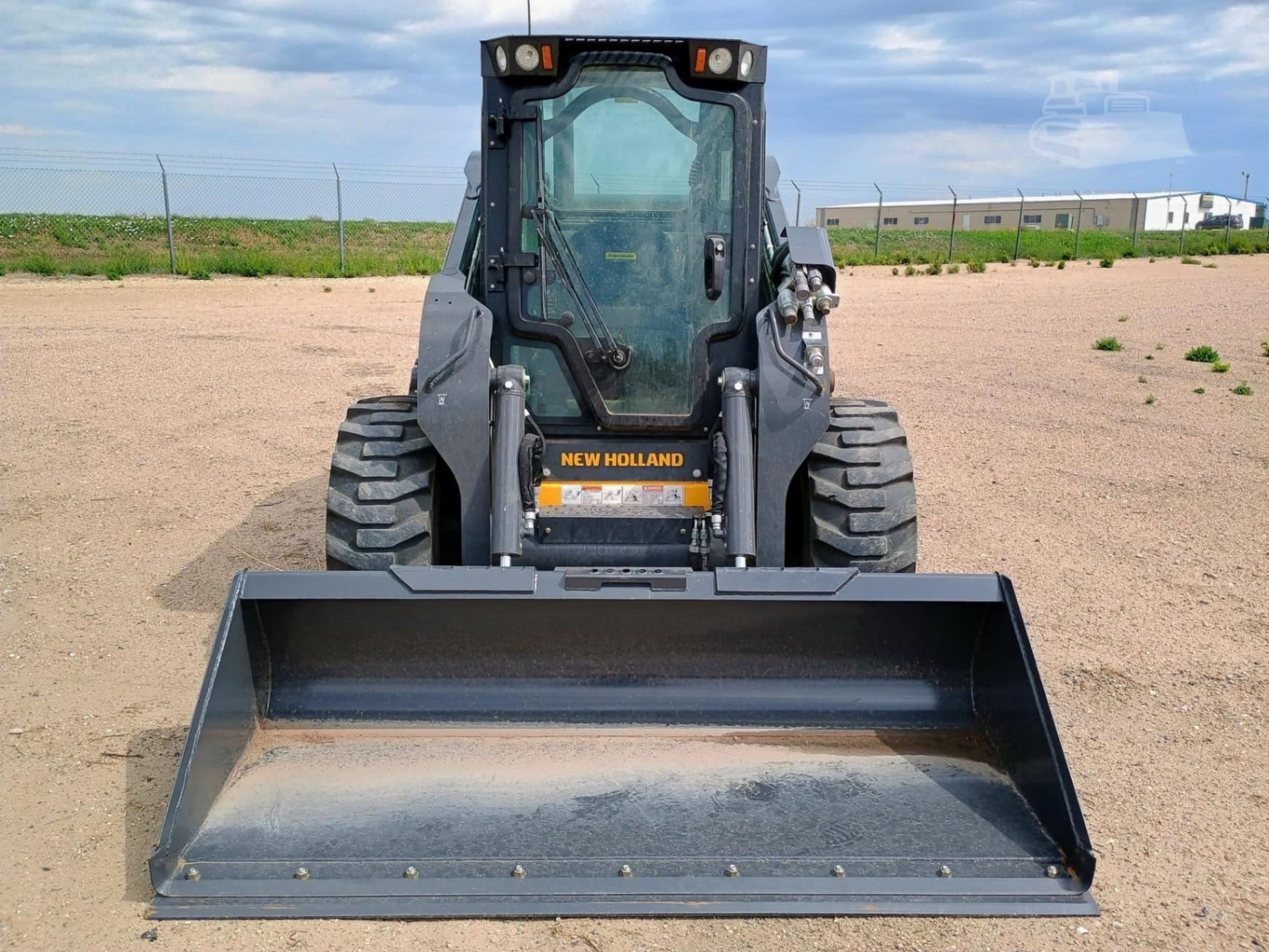 2022 New Holland L334 Skid Steer Loaders for sale in Alliance, NE - listing photo 5 of 8