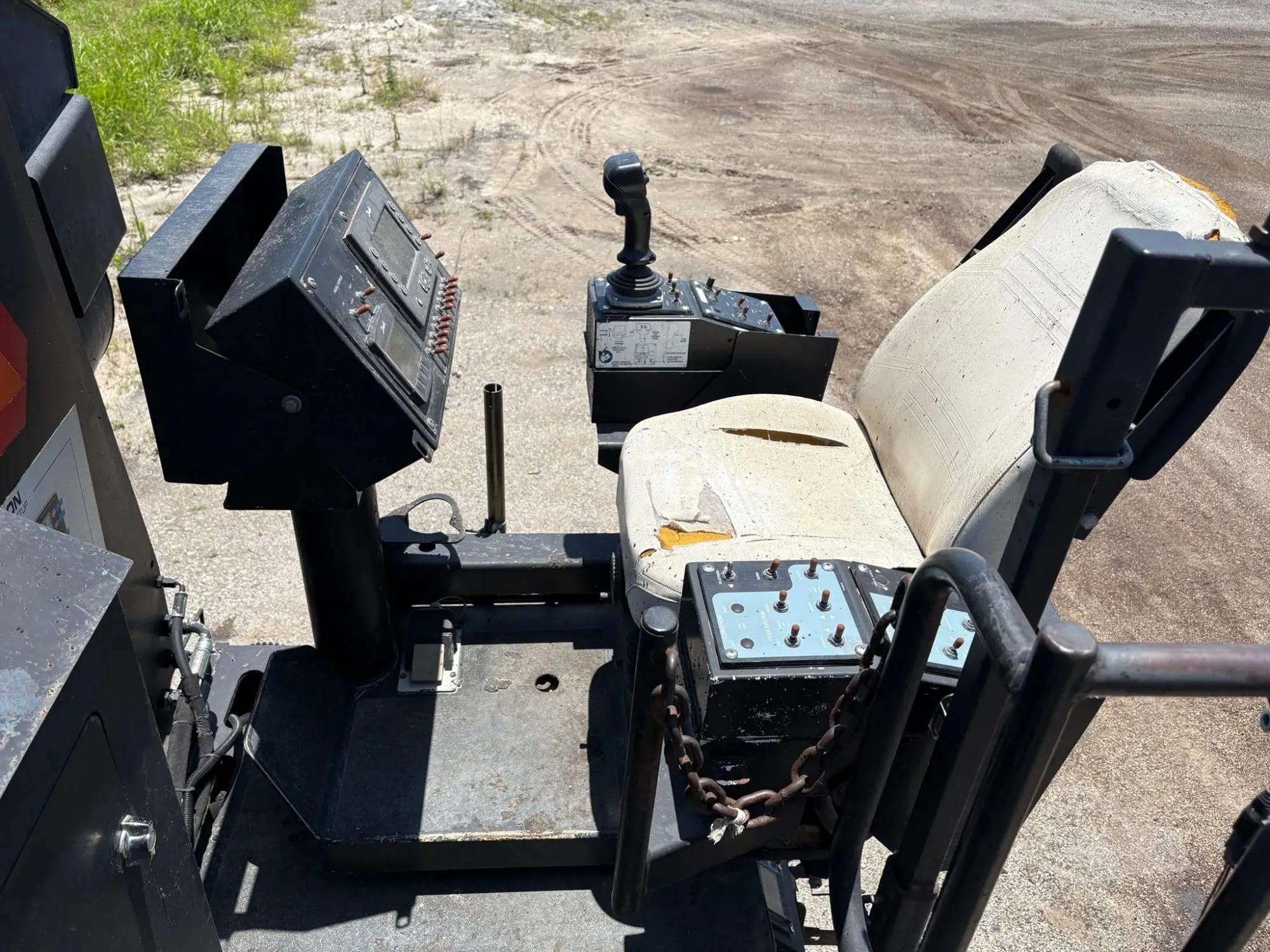 2022 ROADTEC SP200E Asphalt Pavers for sale in Rhome, TX - listing photo 9 of 17