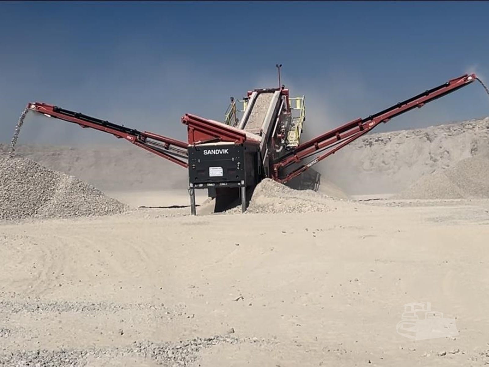 2022 Sandvik QA441 Screen Plant Tracked for sale in Austin, TX - listing photo 4 of 8