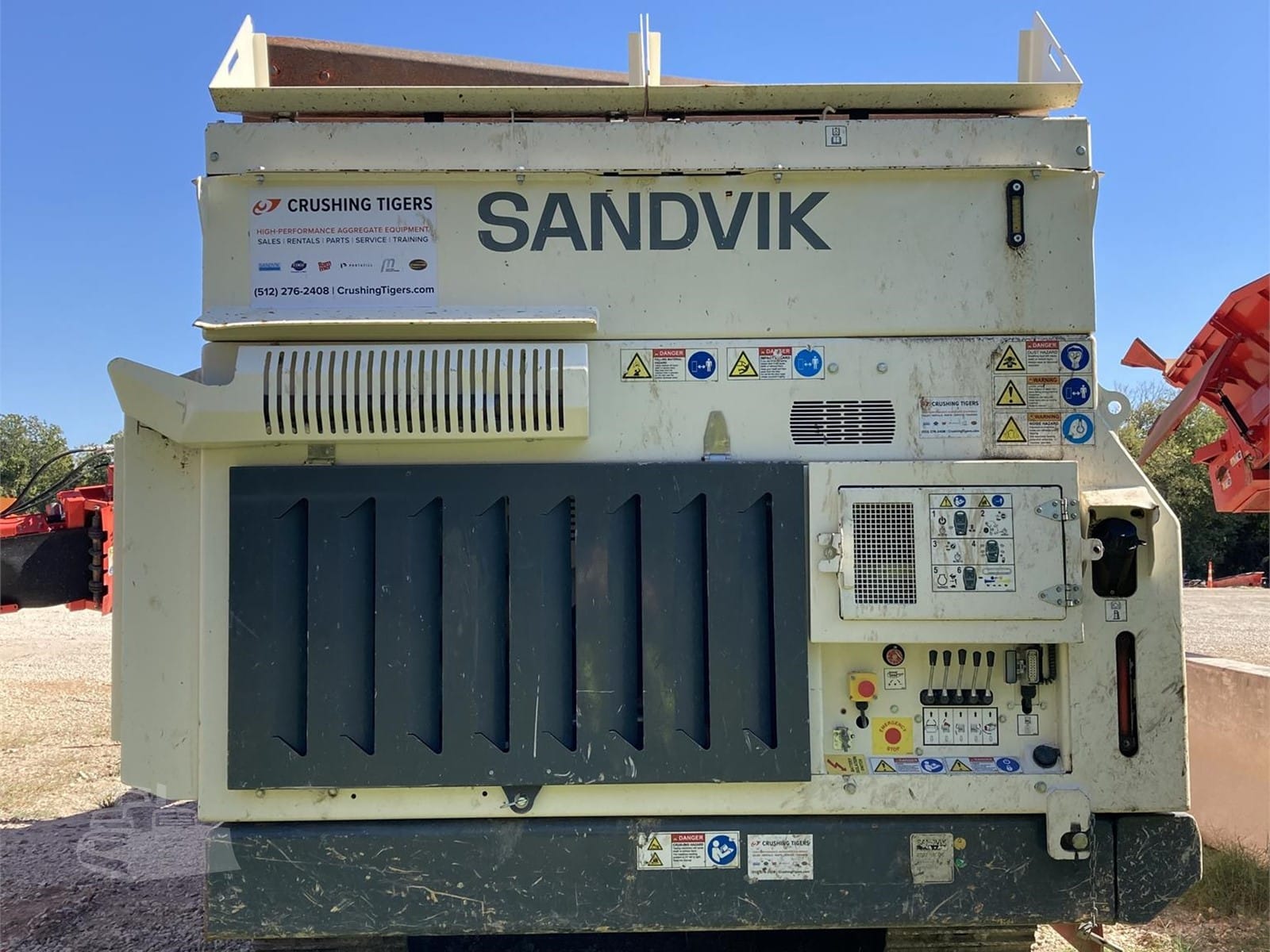 2022 Sandvik QE141 Screen Plant Tracked for sale in Austin, TX - listing photo 7 of 8