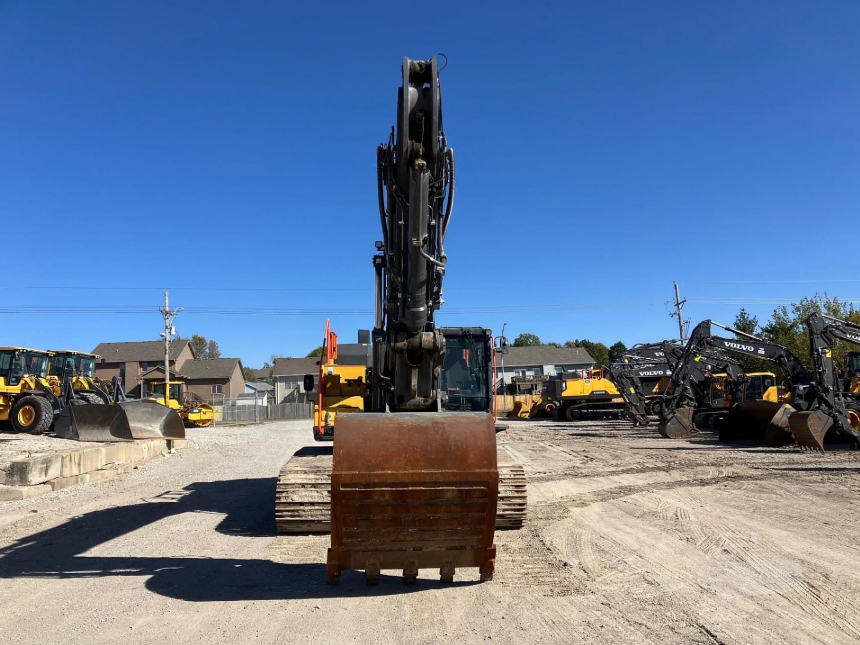 2022 Volvo EC380EL Excavators for sale in Omaha, NE - listing photo 2 of 8
