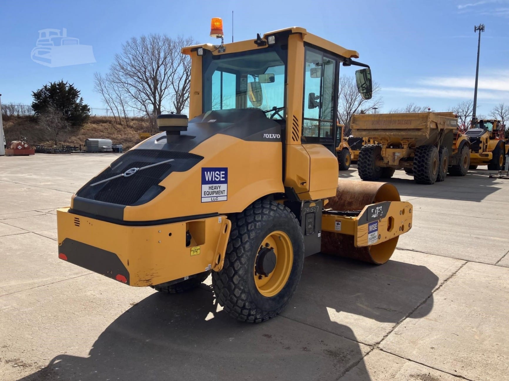 2022 Volvo SD75B Smooth Drum Rollers for sale in Omaha, NE - listing photo 5 of 8
