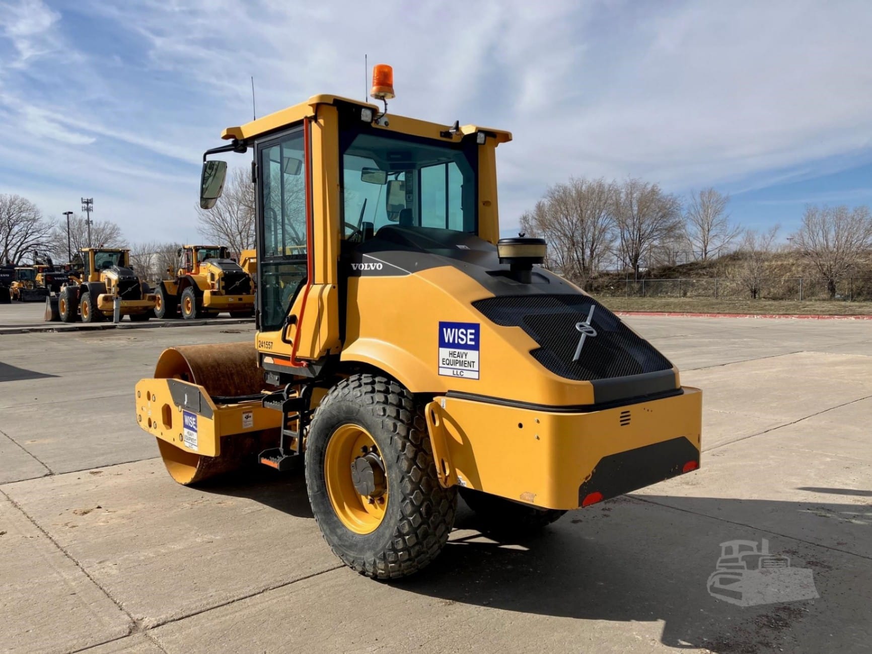 2022 Volvo SD75B Smooth Drum Rollers for sale in Omaha, NE - listing photo 7 of 8