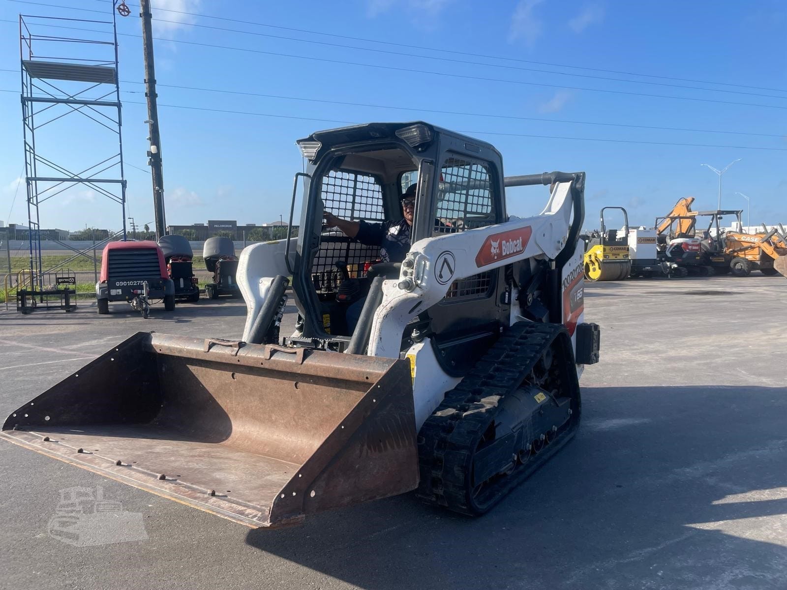 2023 Bobcat T66 Track Loaders for sale in McAllen, TX - listing photo 3 of 8